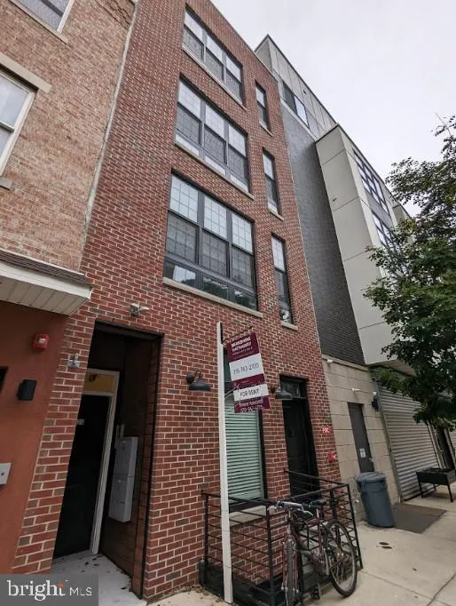 Philadelphia, Pennsylvania 19130, United States, 2 Bedrooms Bedrooms, ,2 BathroomsBathrooms,Residential,Active,80776