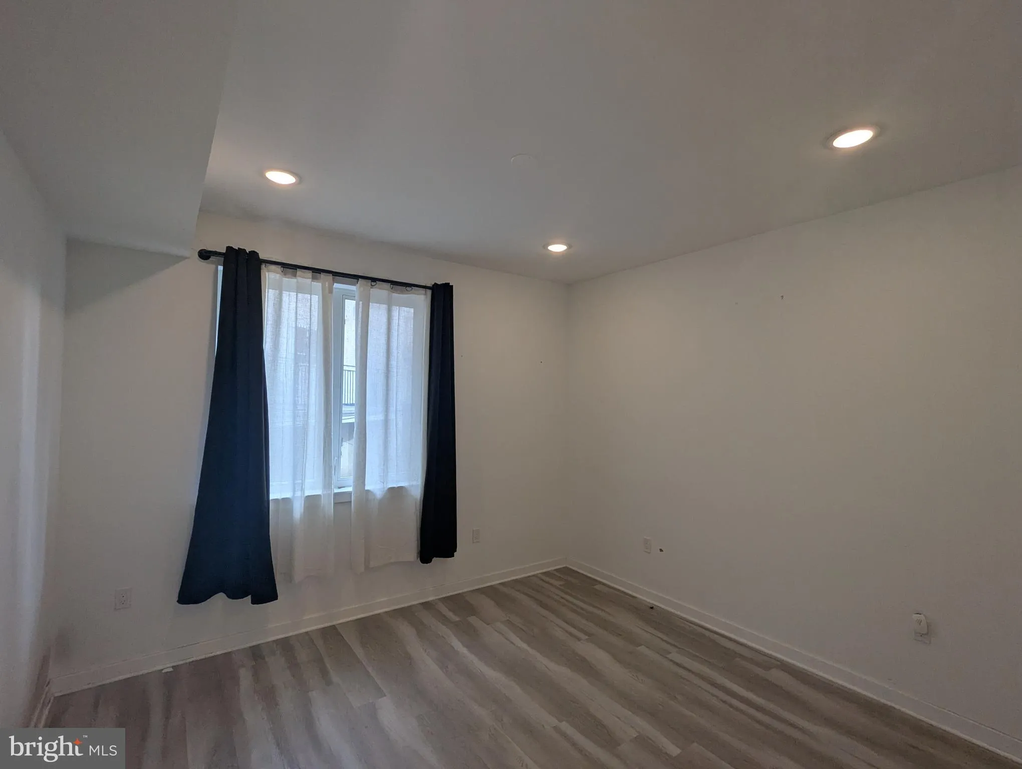 Philadelphia, Pennsylvania 19130, United States, 2 Bedrooms Bedrooms, ,2 BathroomsBathrooms,Residential,Active,80776