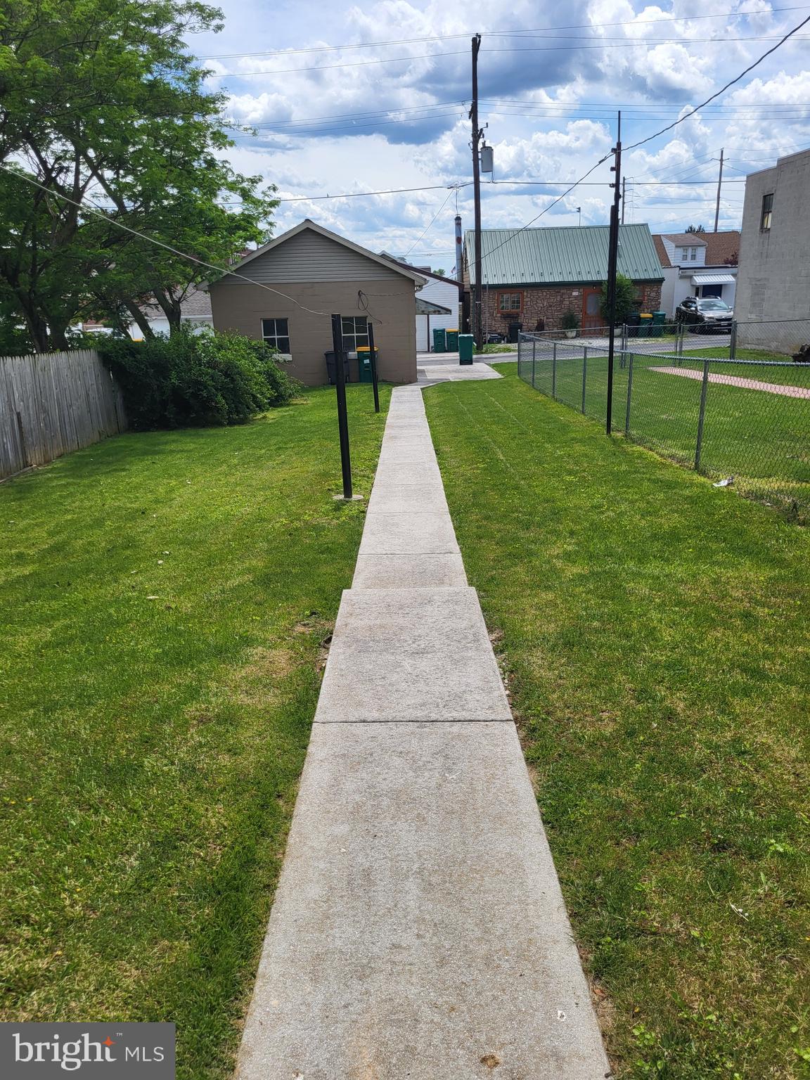 MIDWAY - Residential