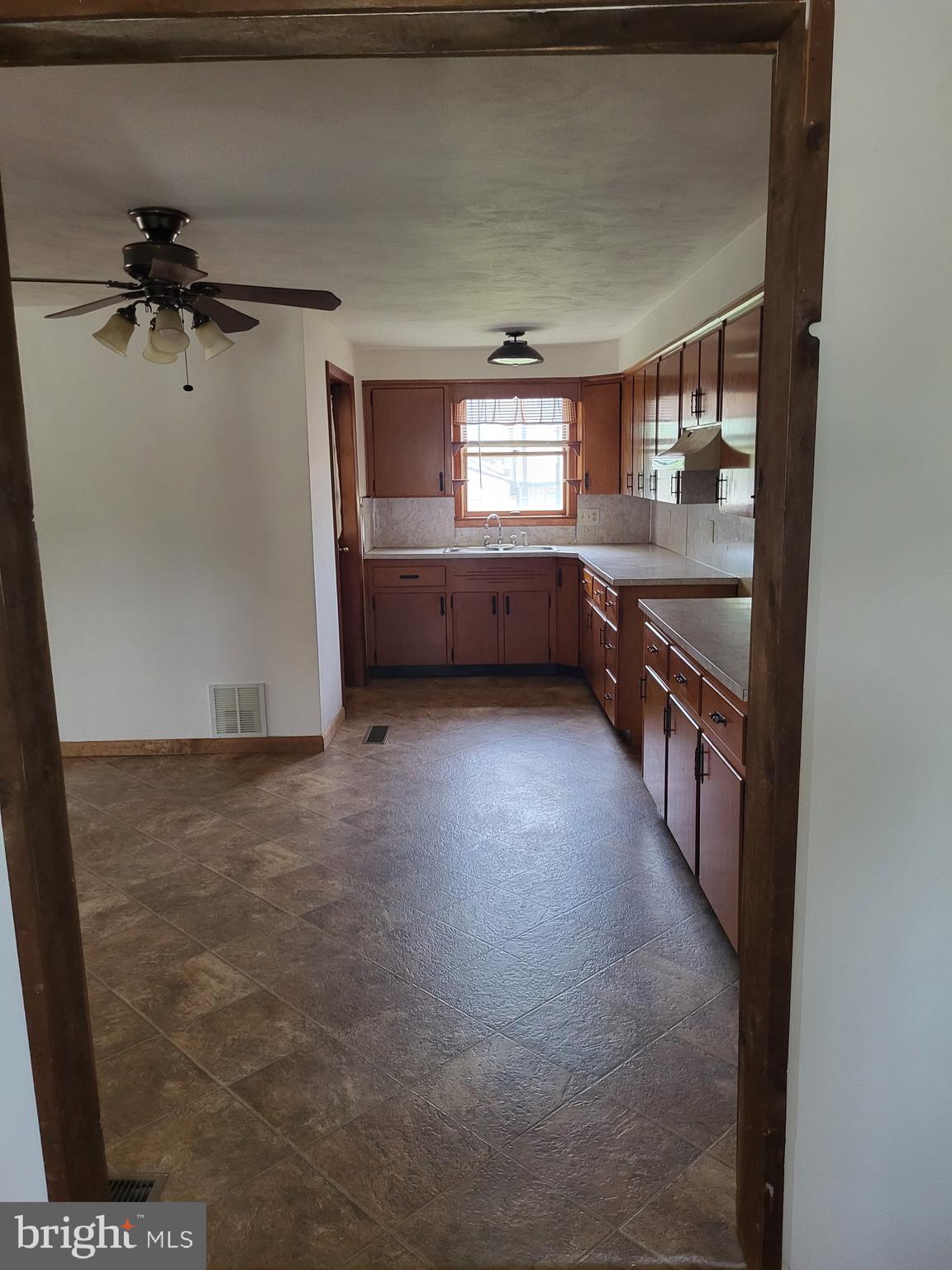MIDWAY - Residential