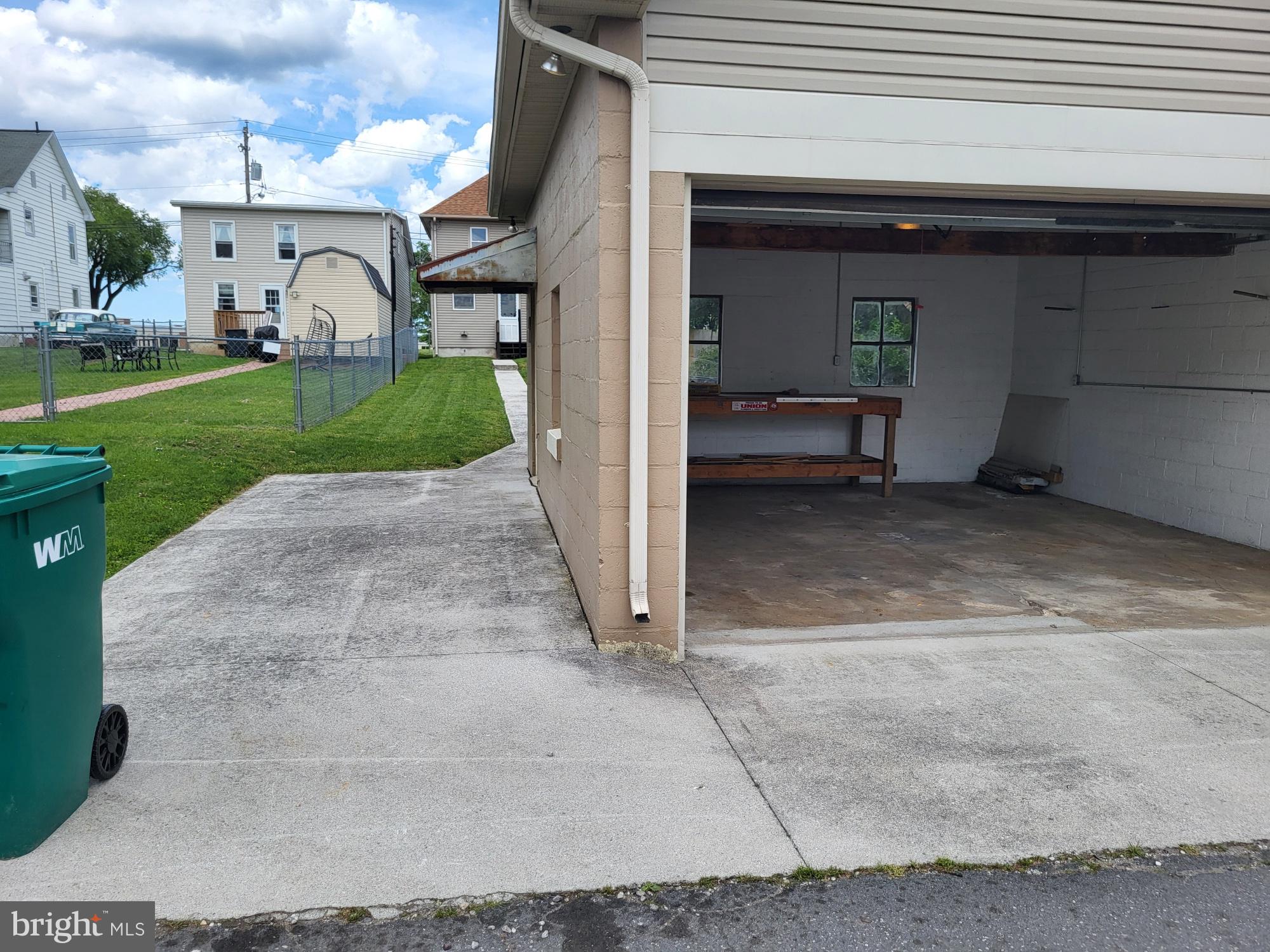 MIDWAY - Residential