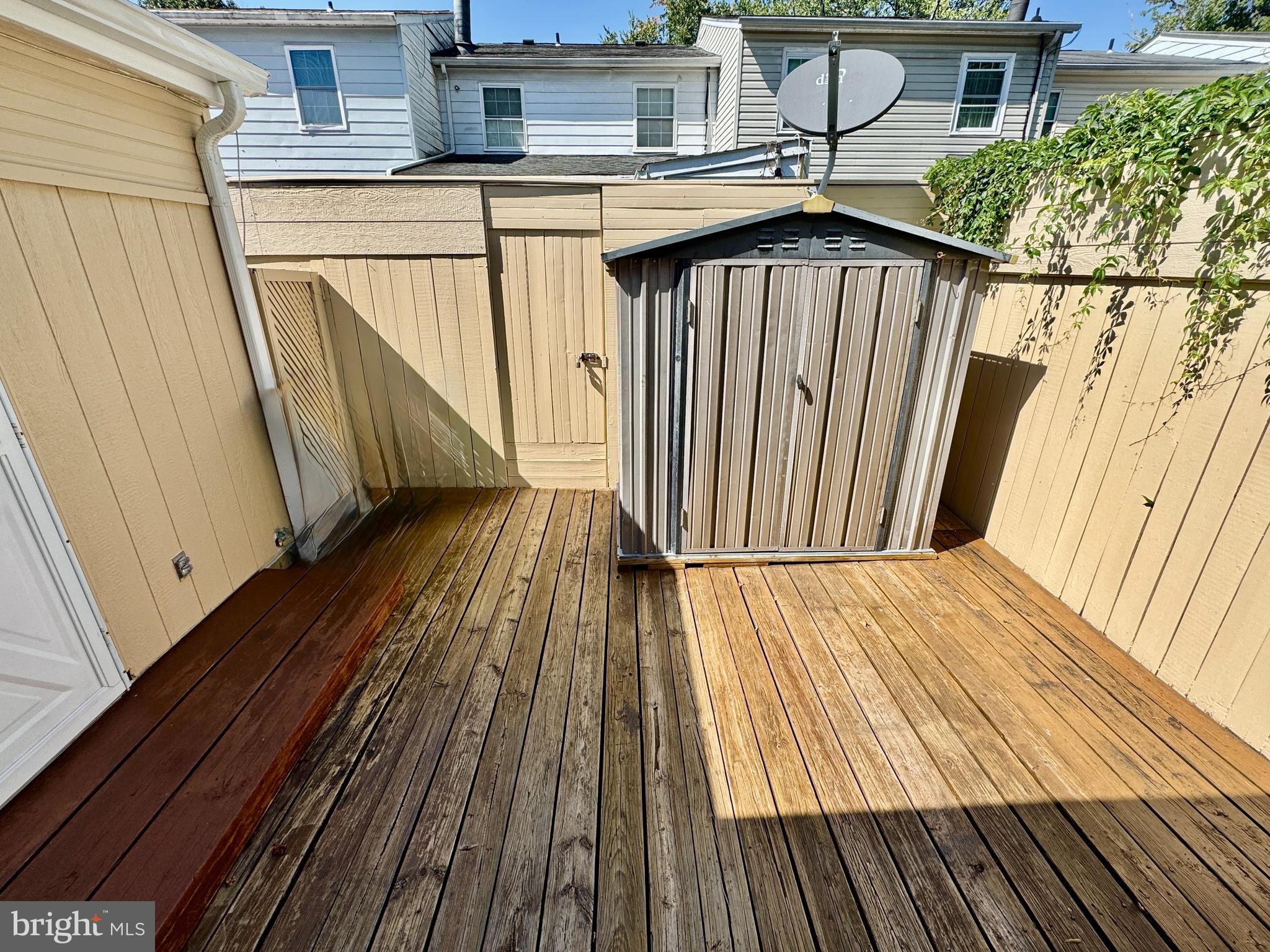 PORT O DUMFRIES - Residential Lease