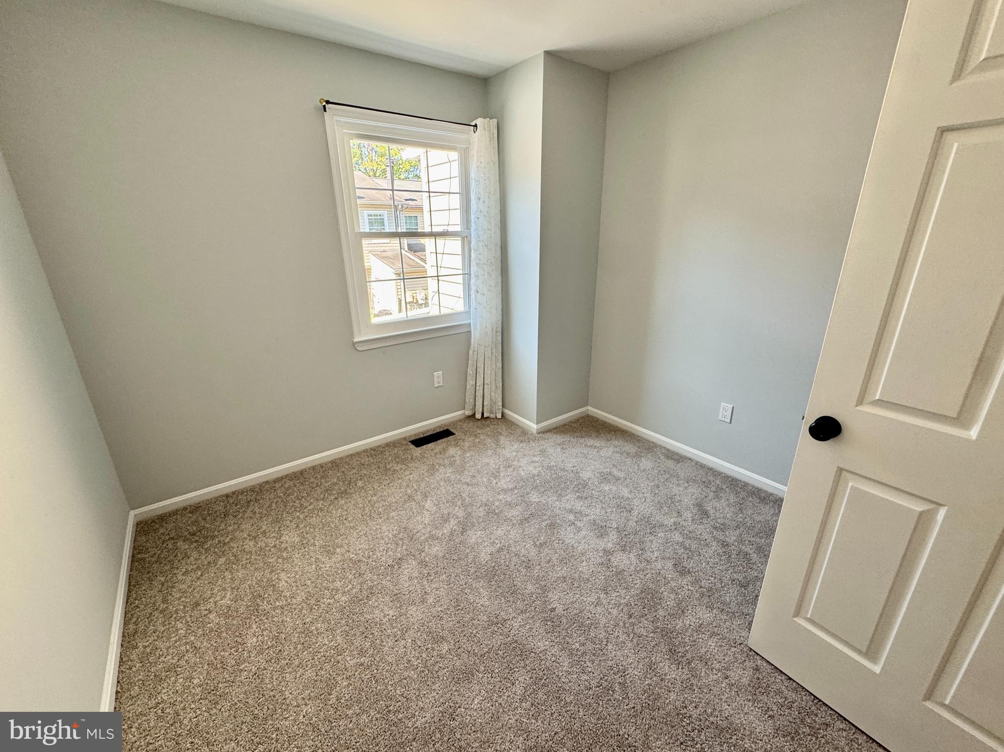 PORT O DUMFRIES - Residential Lease