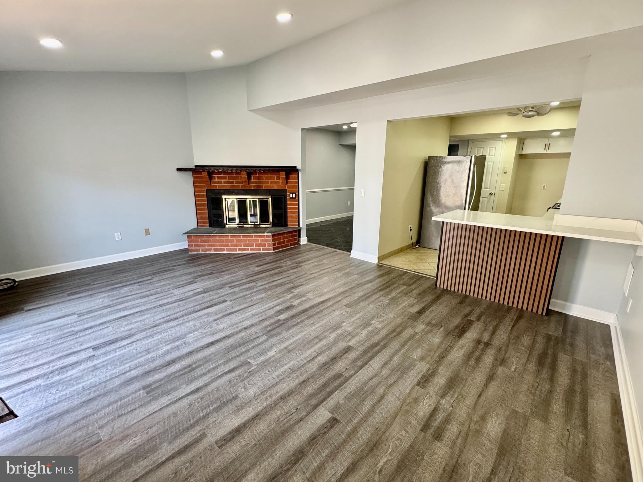 PORT O DUMFRIES - Residential Lease