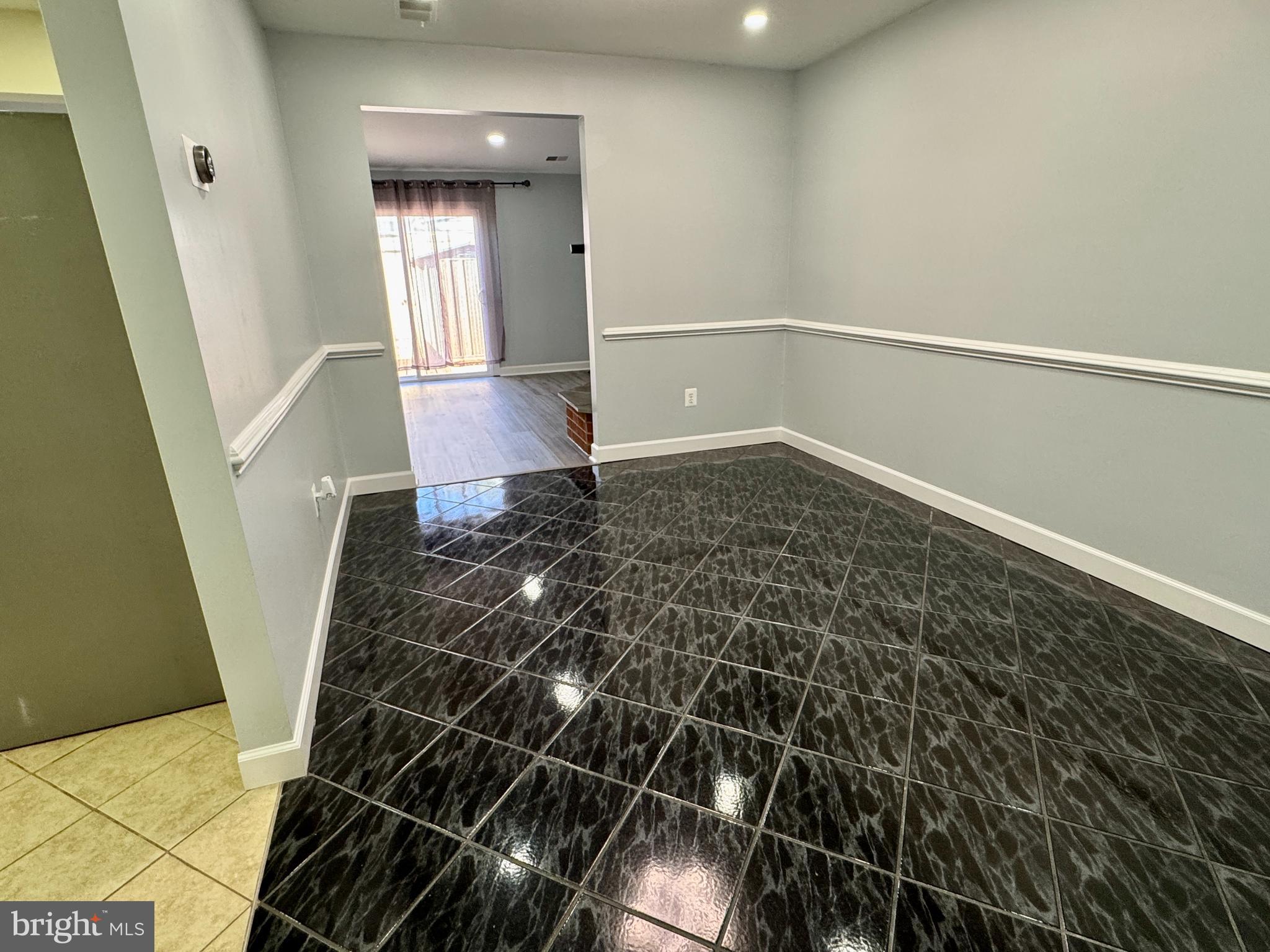 PORT O DUMFRIES - Residential Lease