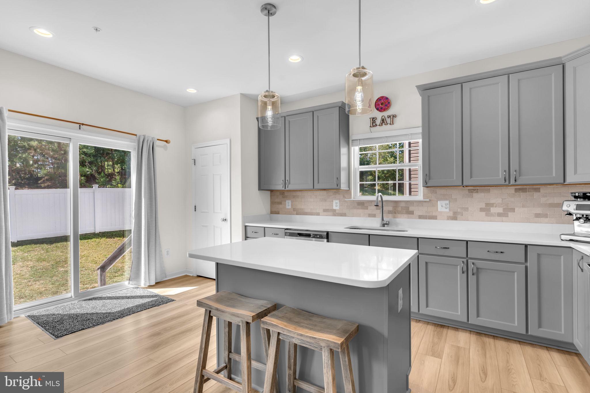 139 THOROUGHBRED DRIVE