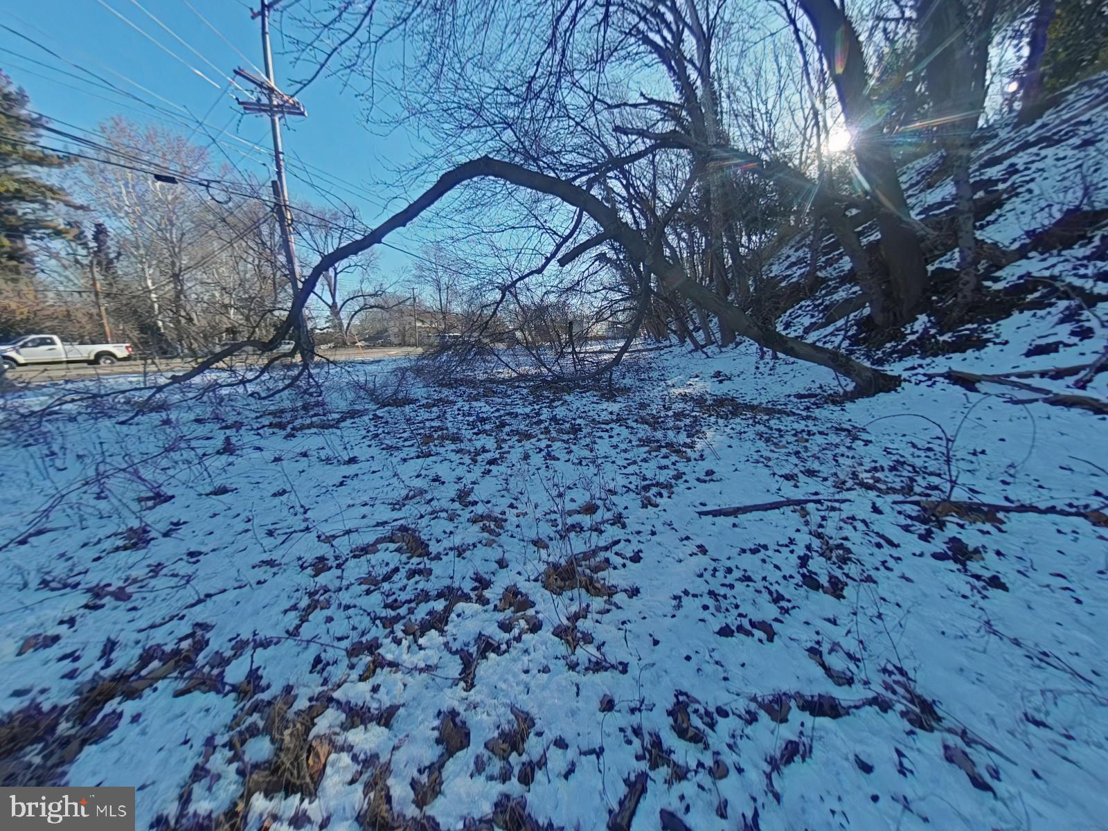HAVERTOWN - Land