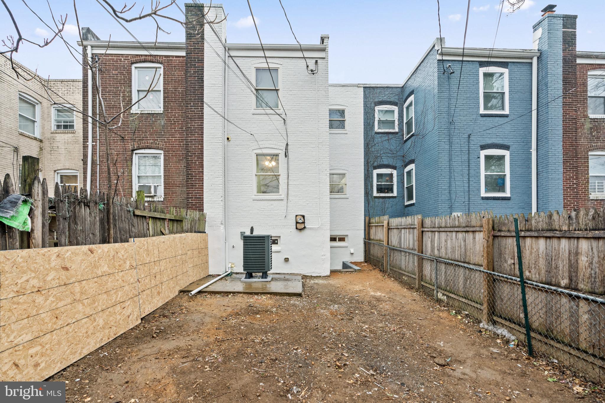 BALTIMORE HIGHLANDS - Residential