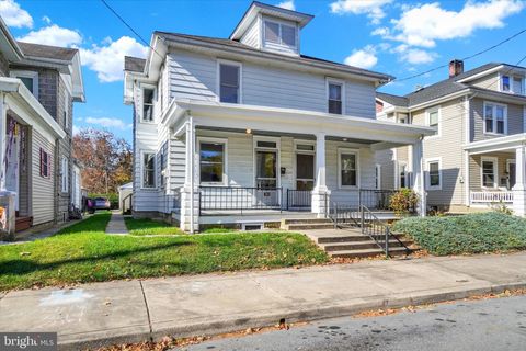 Photo of 314 W Sunset Avenue, Ephrata, PA 17522 (MLS # PALA2059376)