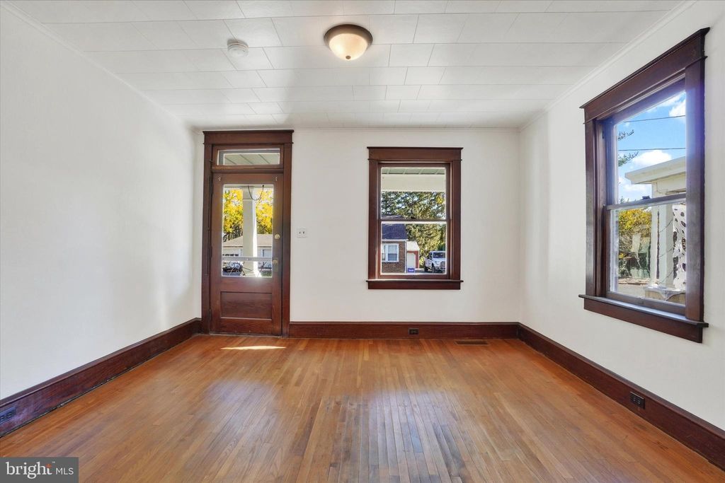 Photo of 314 W Sunset Avenue, Ephrata, PA 17522 (MLS # PALA2059376)