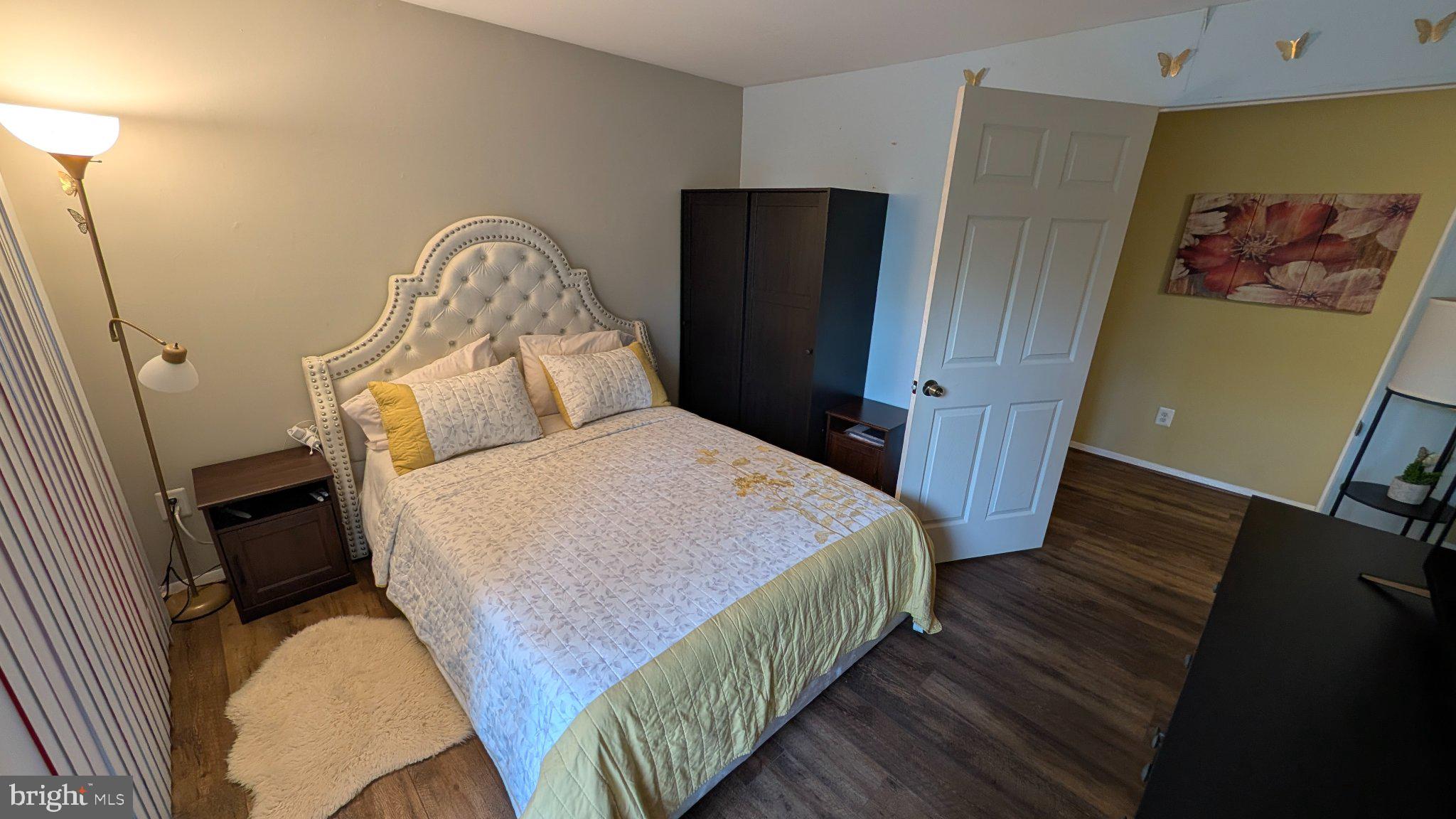 11903 PARKLAWN DRIVE T-2