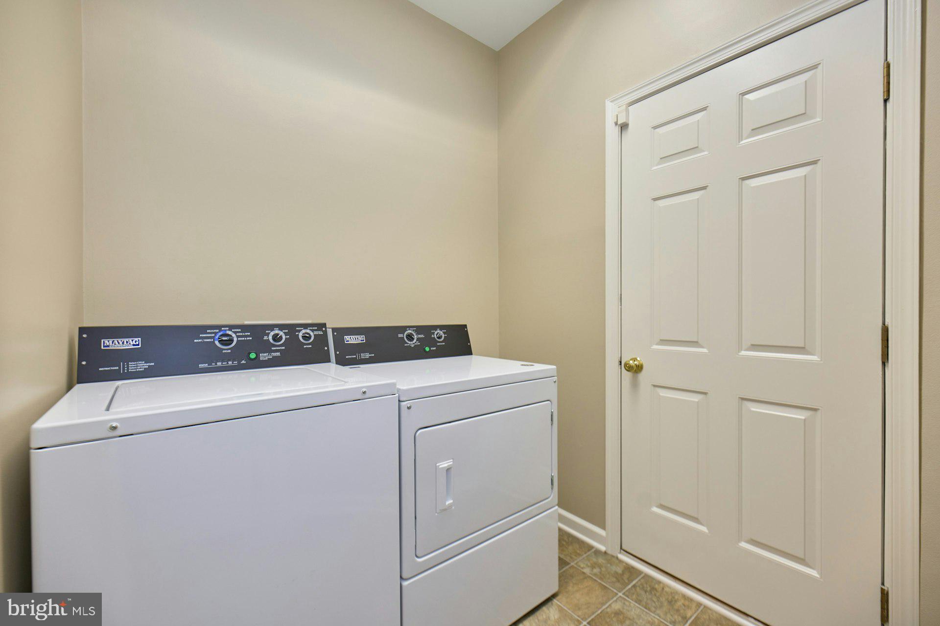 DOMINION VALLEY COUNTRY CLUB - Residential