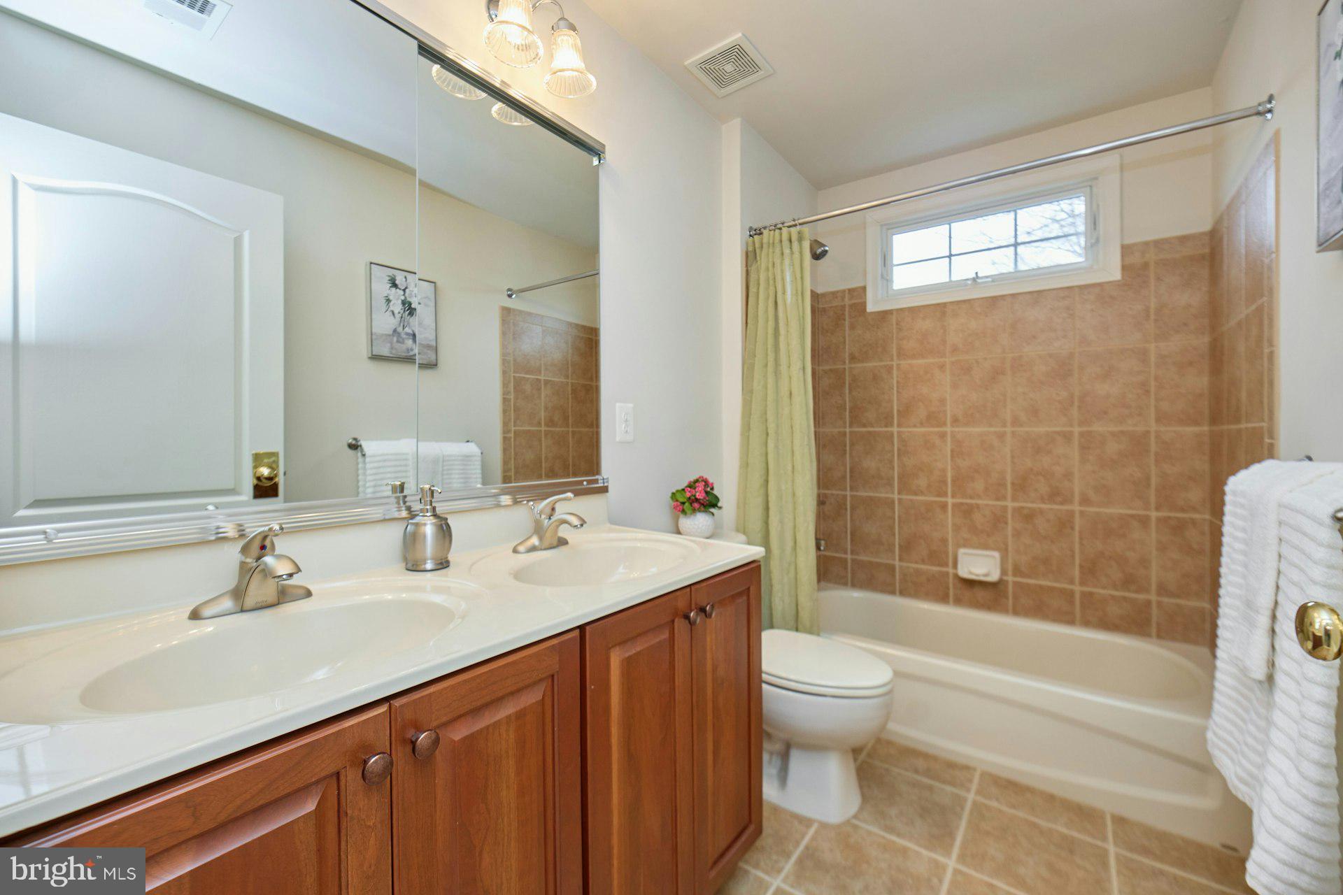 DOMINION VALLEY COUNTRY CLUB - Residential