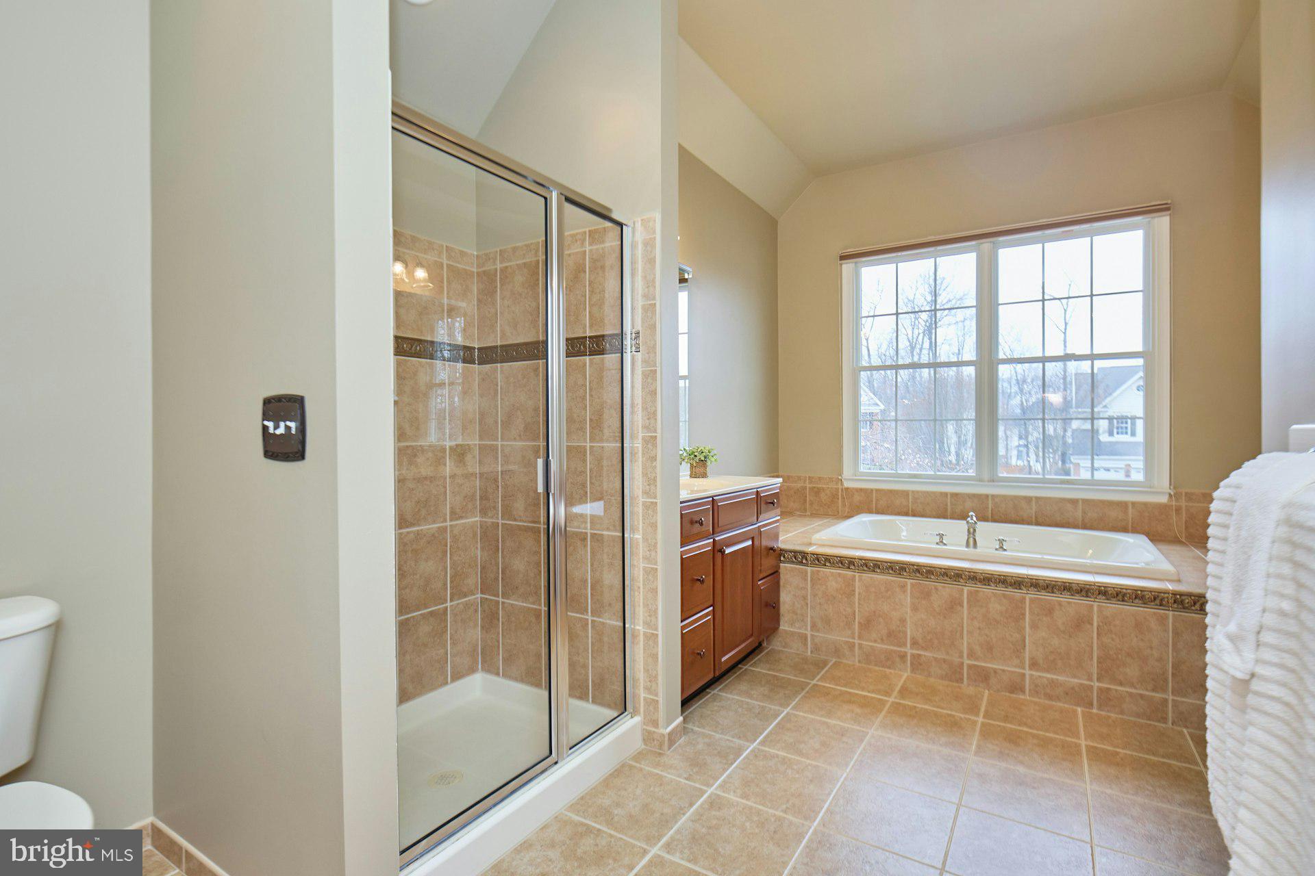 DOMINION VALLEY COUNTRY CLUB - Residential