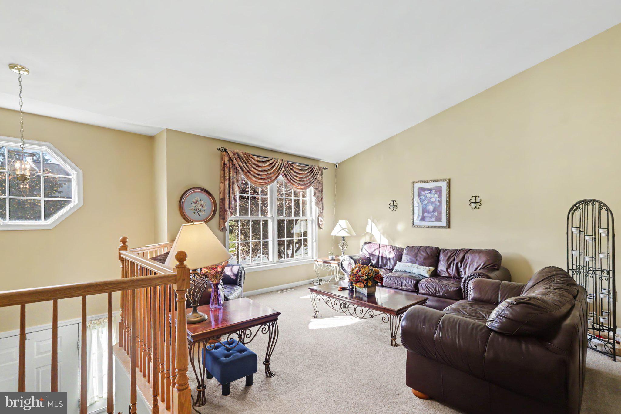1330 FOX HOLLOW DRIVE
