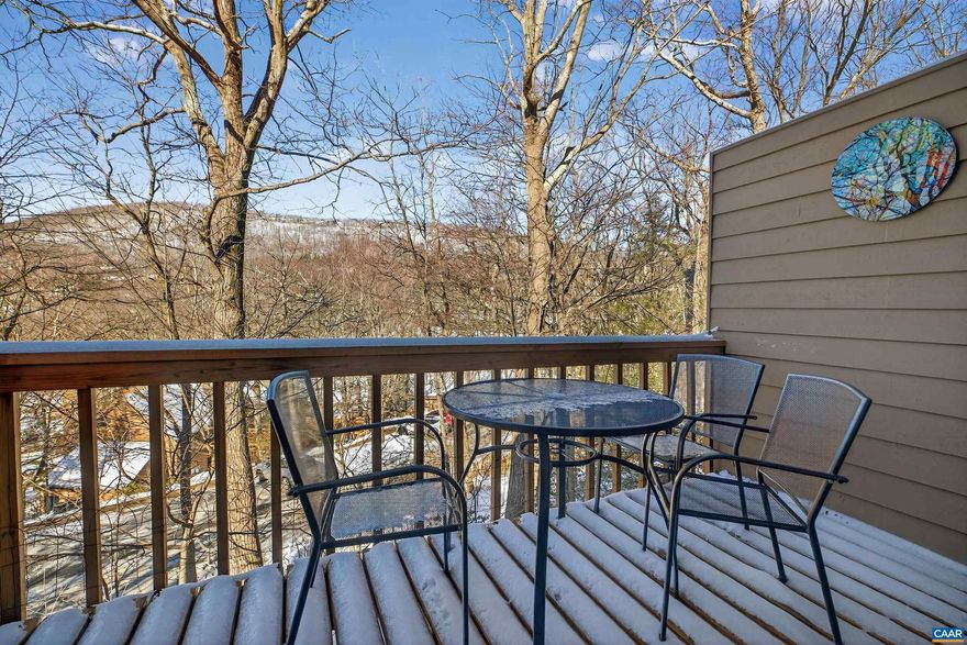 Back on market due to buyers failing to gain financing. This updated condo is located in the desirable upper-level section in the Laurelwood complex. This is the closest LW building to all that the center village has to offer. This location offers wonderful seasonal views and a short walk to Black Rock Market, Center Village, and the ski slopes. The unit has been thoughtfully updated over the years, featuring: New appliances and kitchen counters, Fresh carpeting and tile flooring, A charming stone fireplace hearth, Updated bathroom vanities and lighting, and all new furniture throughout. This well-maintained condo combines comfort, convenience, and style ? perfect for enjoying every season at Wtg.,Formica Counter,Painted Cabinets,Wood Cabinets,Fireplace in Family Room