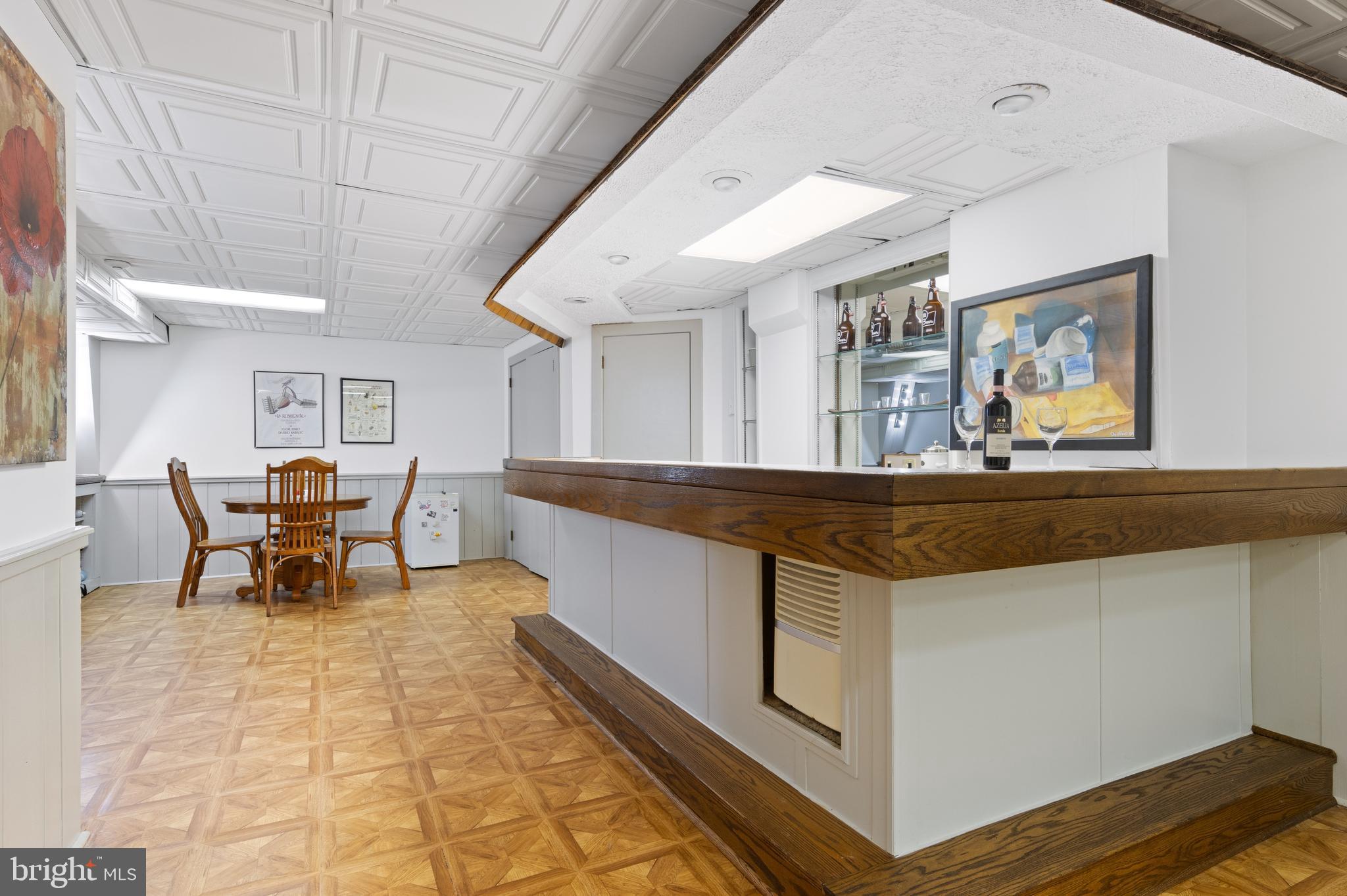 THE CIRCLES - Residential