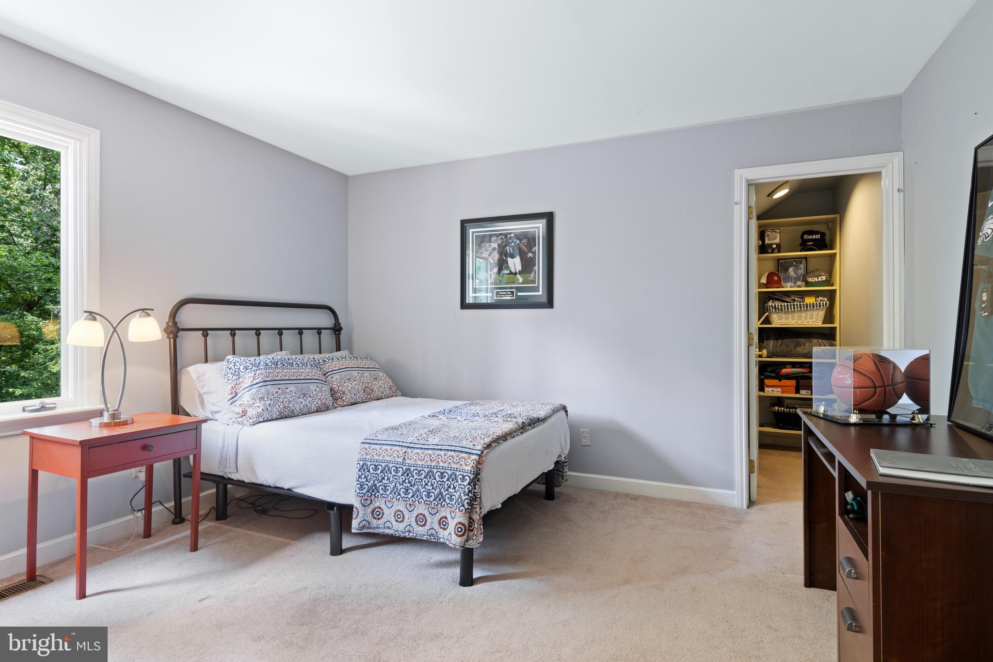 THE CIRCLES - Residential