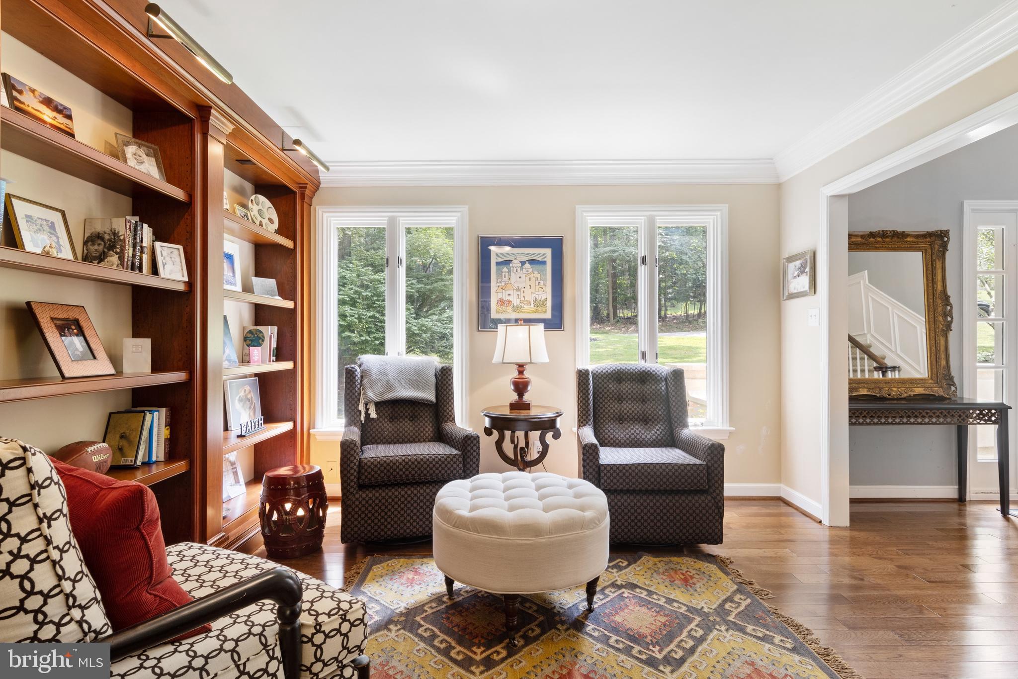 THE CIRCLES - Residential