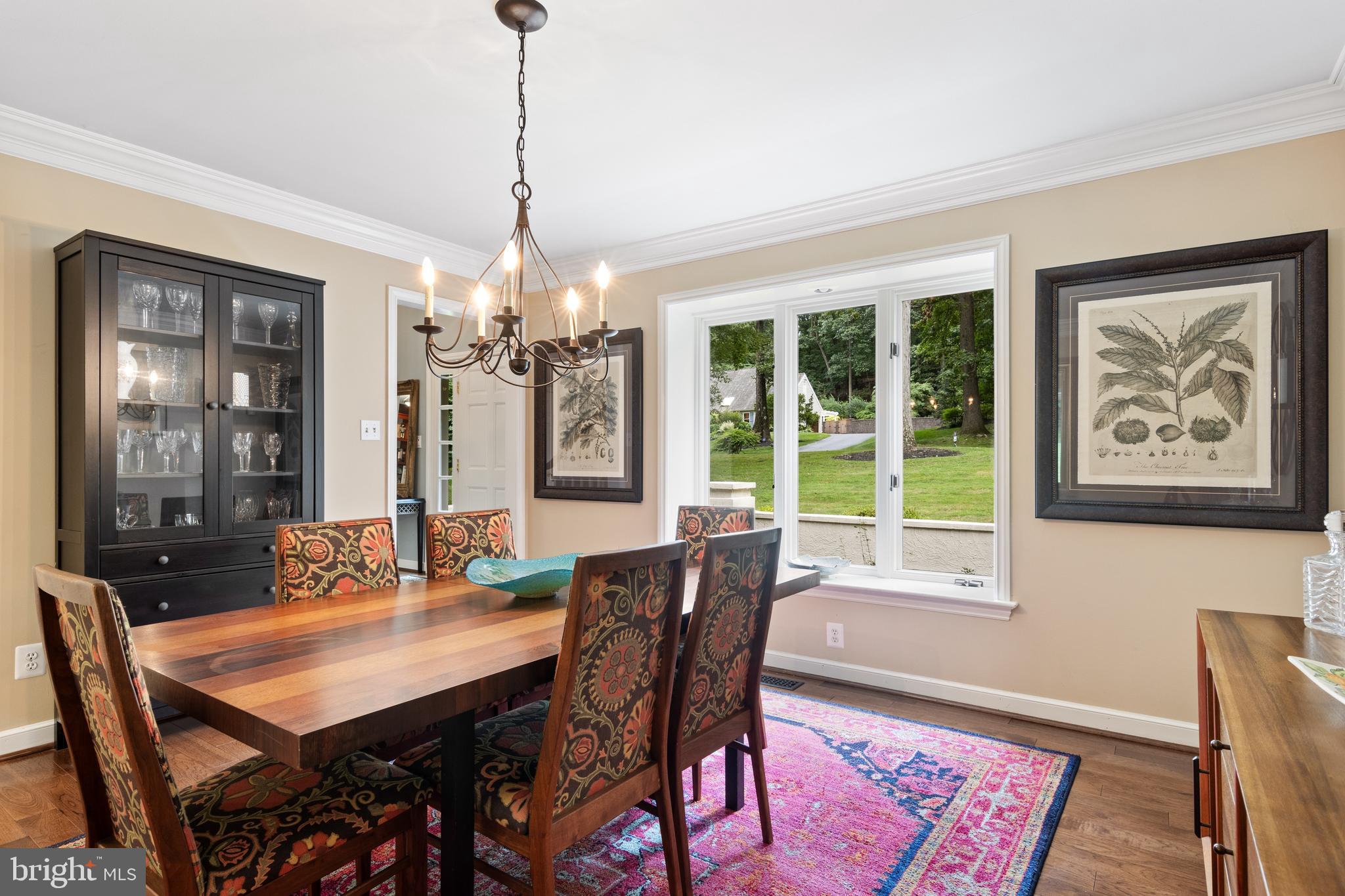 THE CIRCLES - Residential