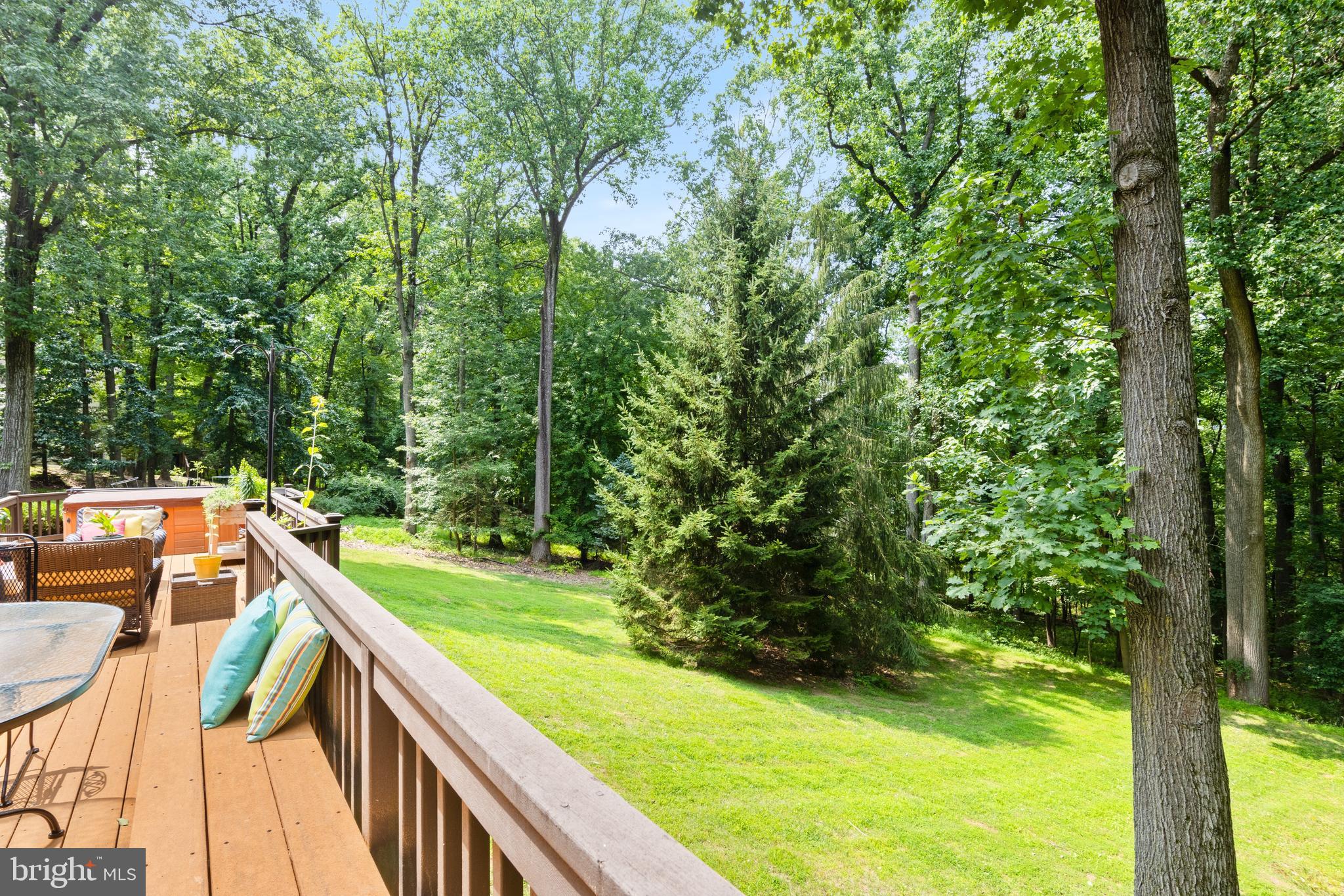 THE CIRCLES - Residential