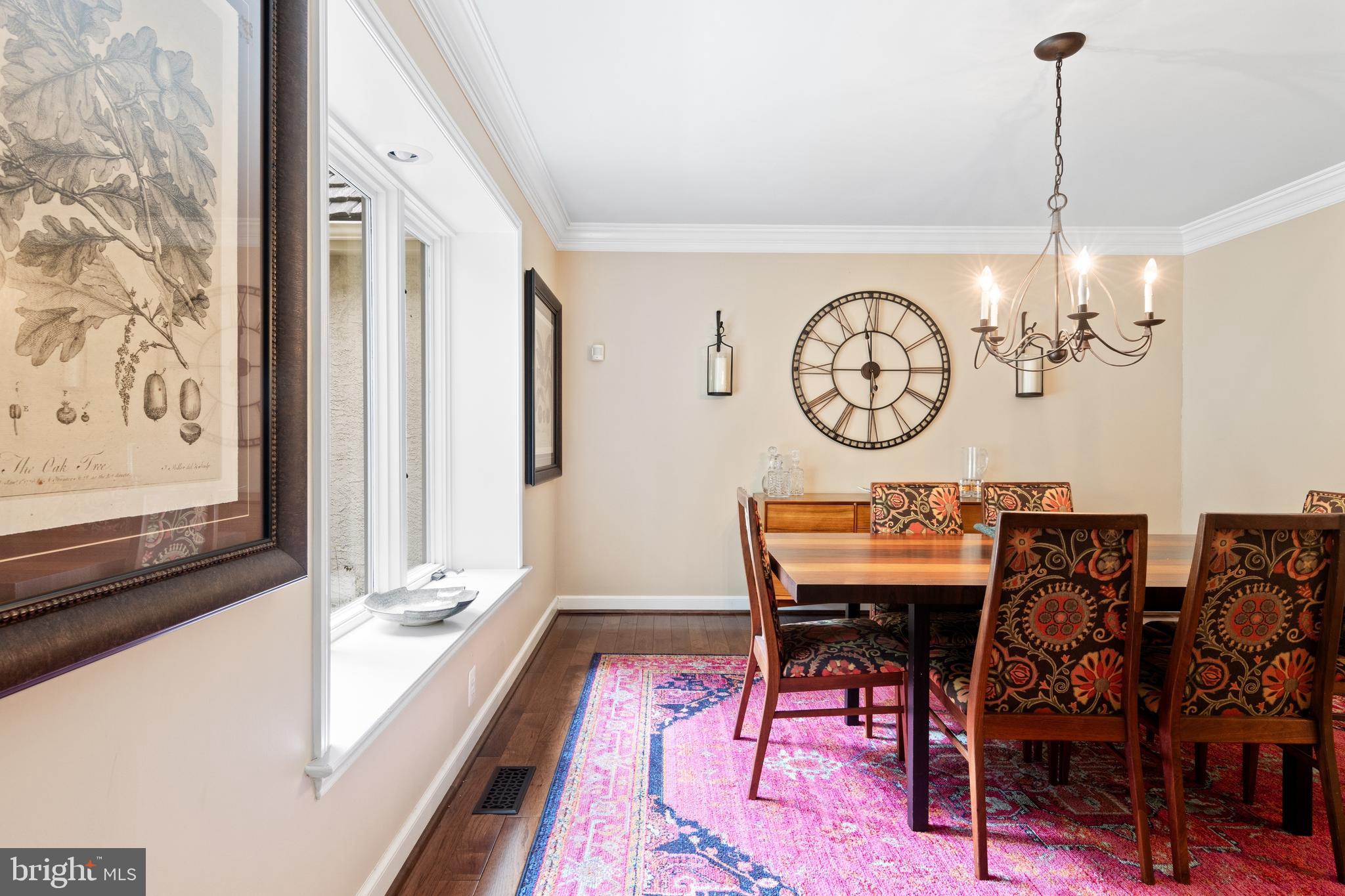 THE CIRCLES - Residential