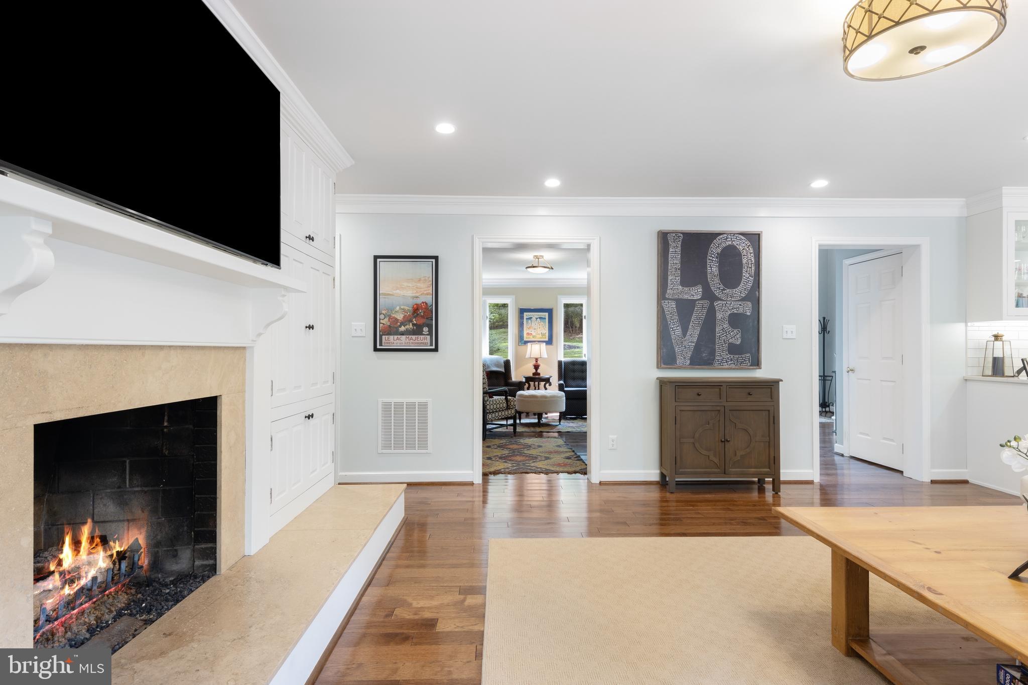 THE CIRCLES - Residential