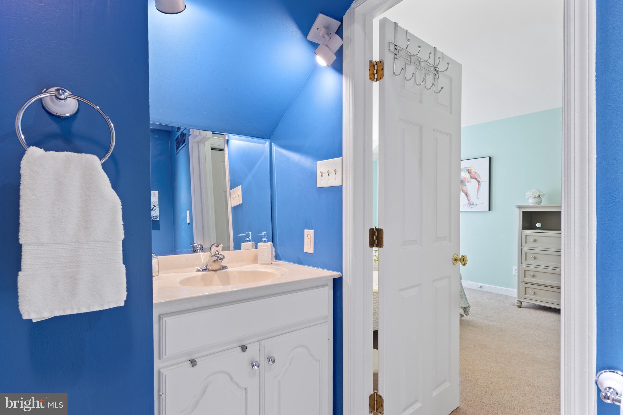 THE CIRCLES - Residential