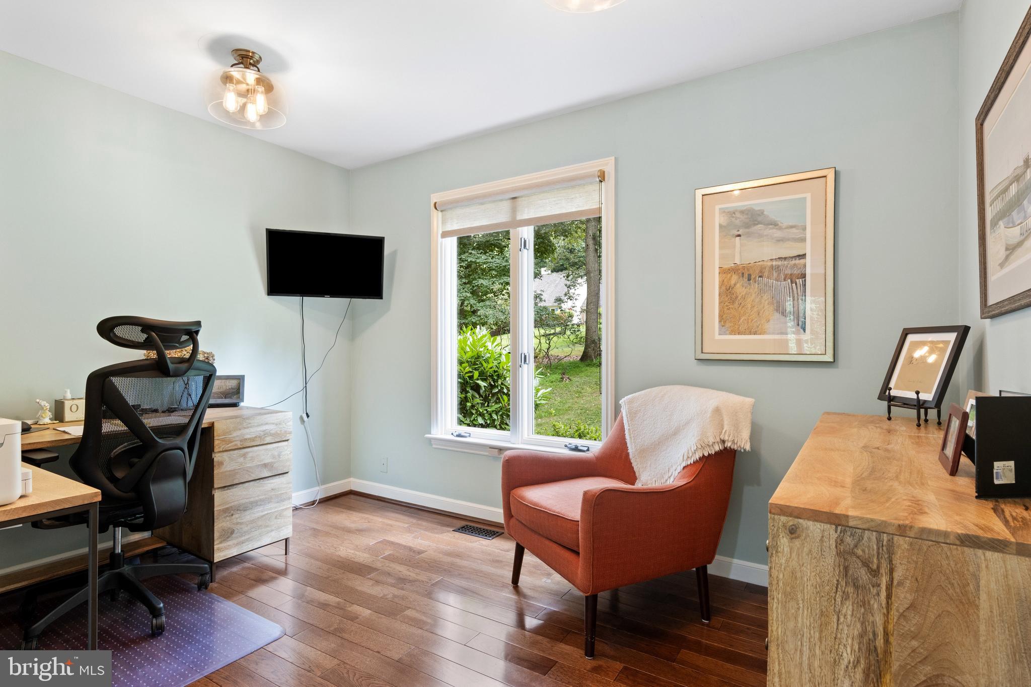 THE CIRCLES - Residential