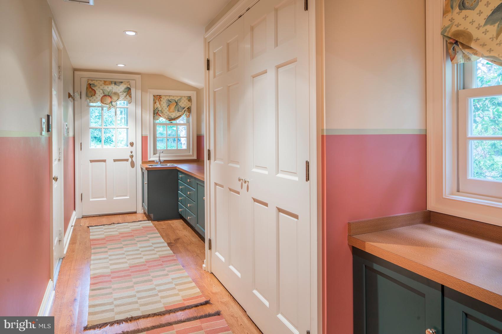 GLADWYNE - Residential