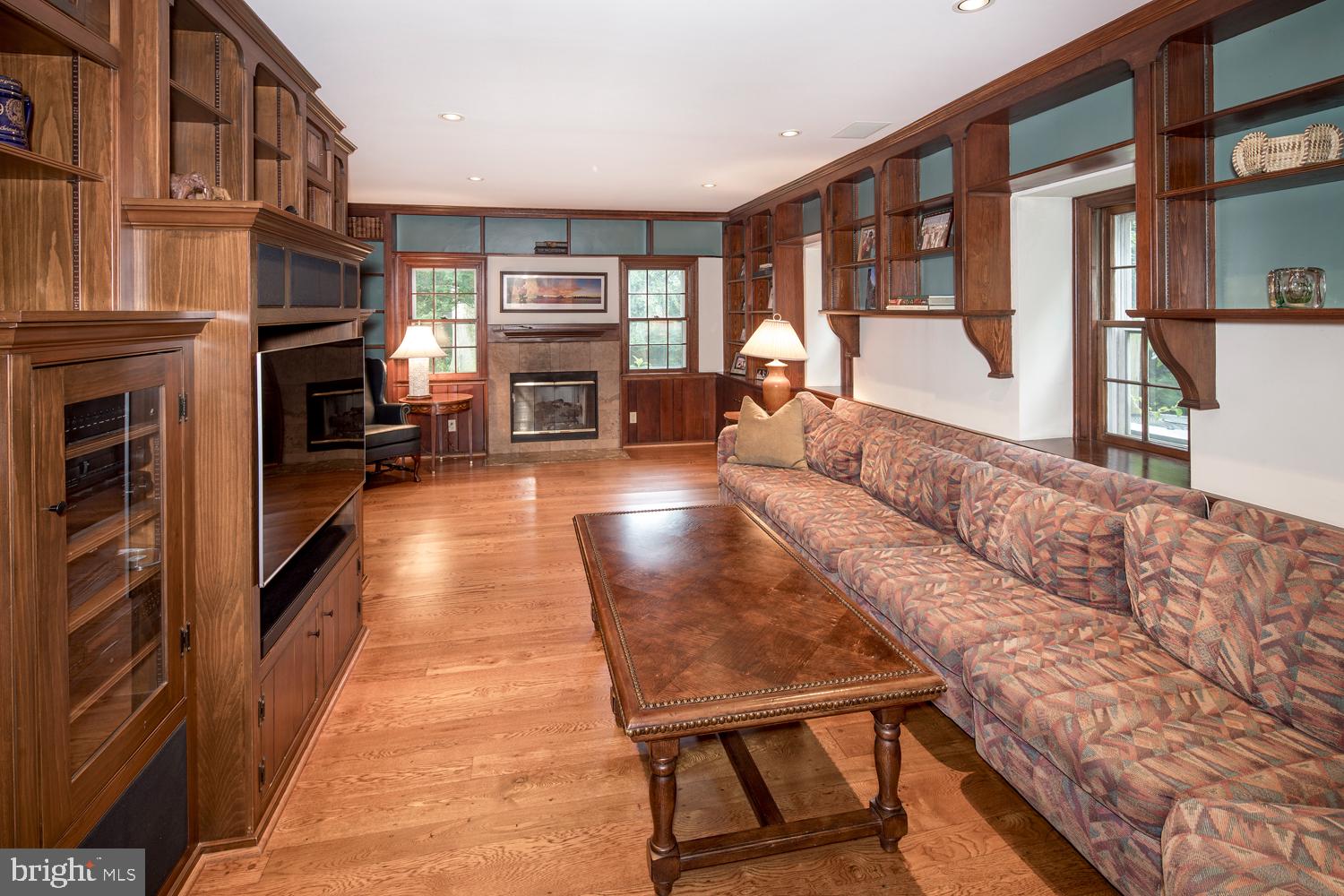 GLADWYNE - Residential