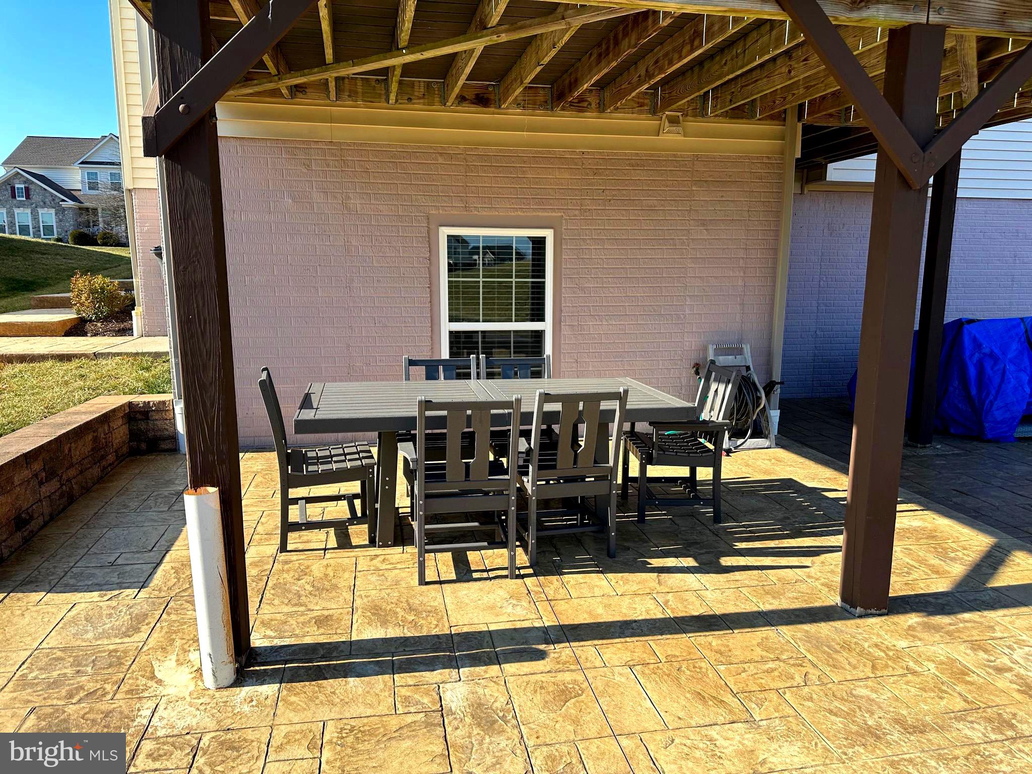 STONEWALL MANOR - Residential Lease