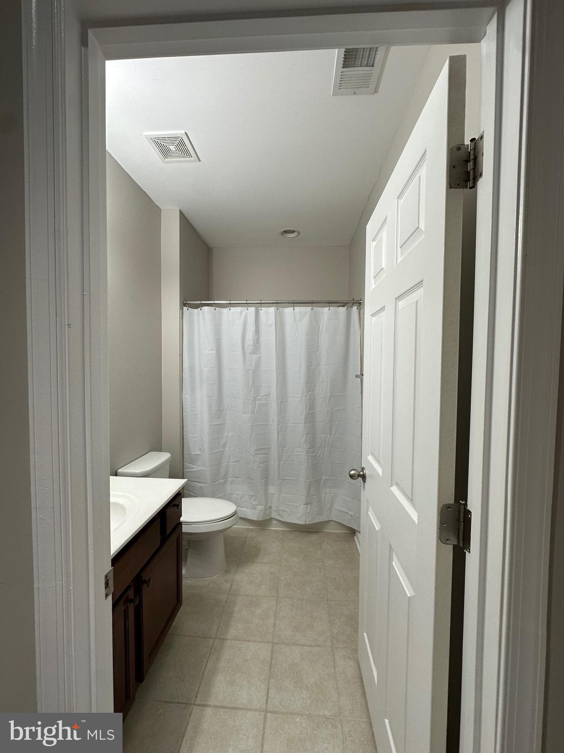 STONEWALL MANOR - Residential Lease