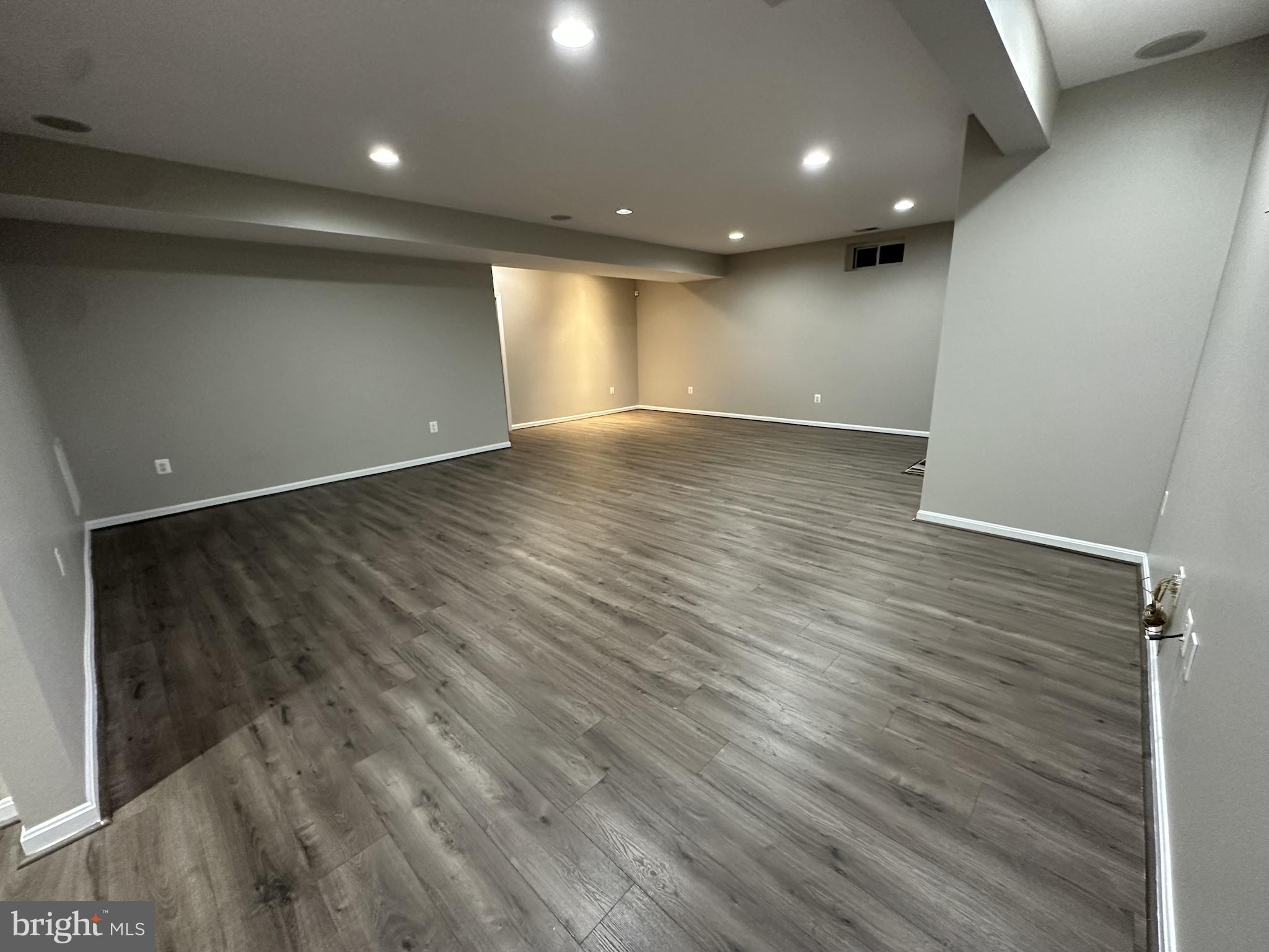 STONEWALL MANOR - Residential Lease