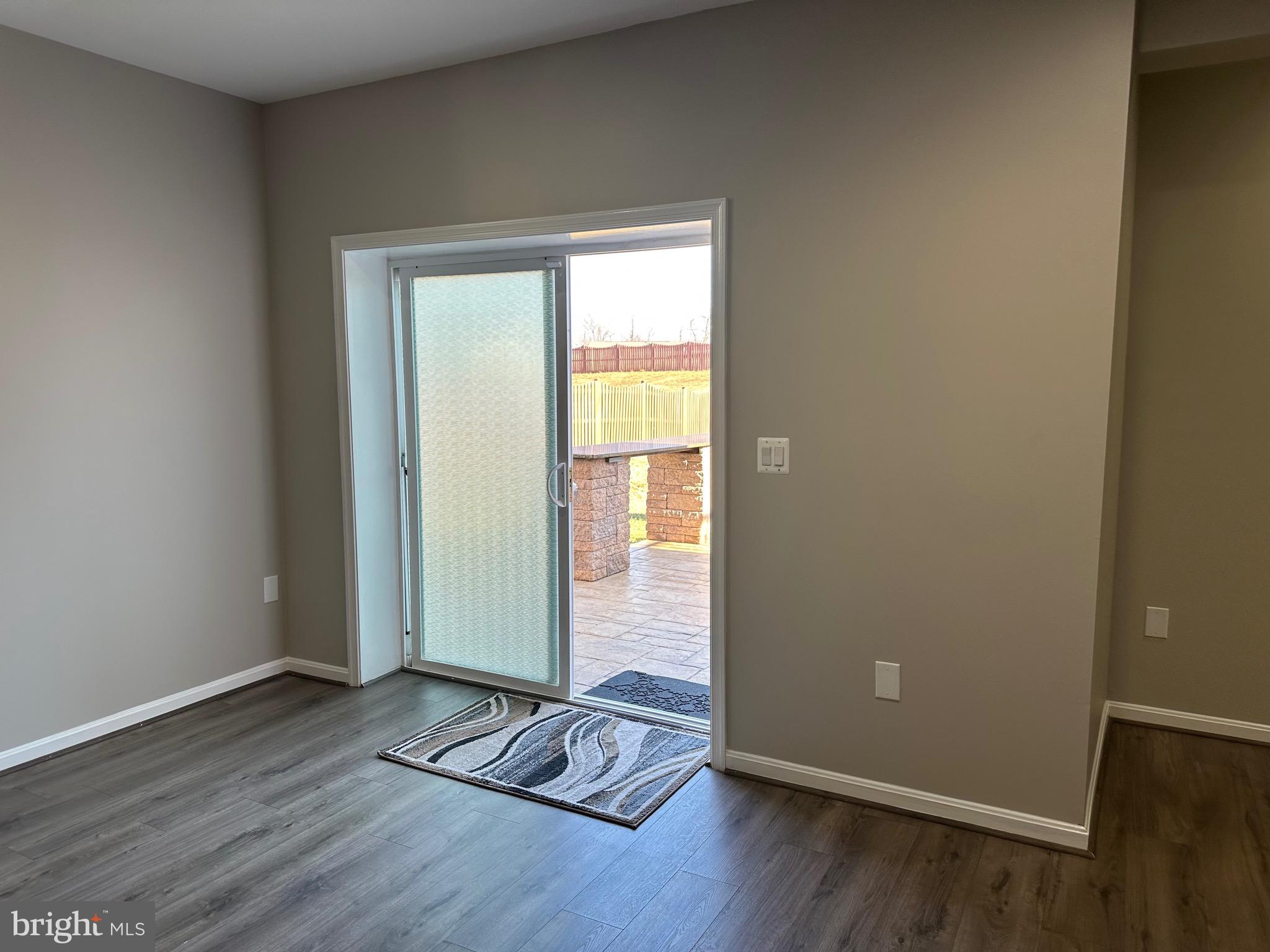 STONEWALL MANOR - Residential Lease