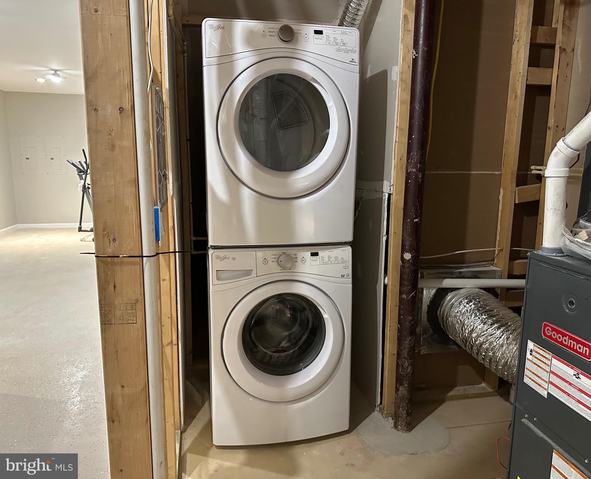 STONEWALL MANOR - Residential Lease