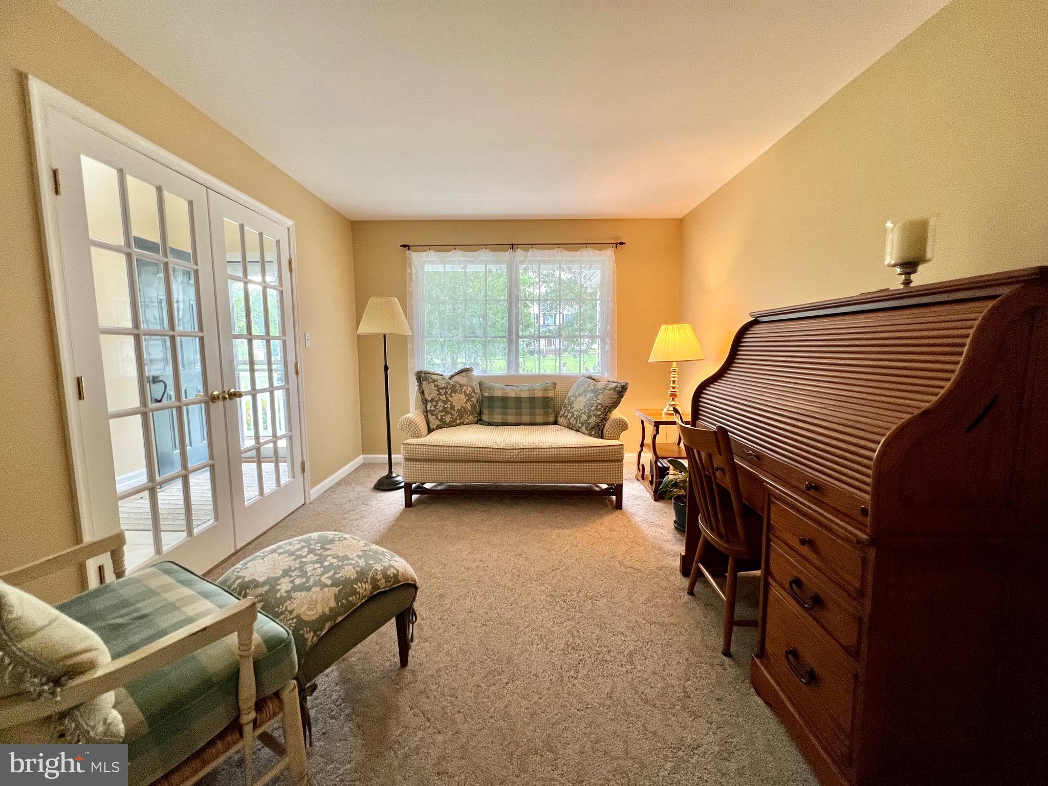 WILLOWBROOK - Residential