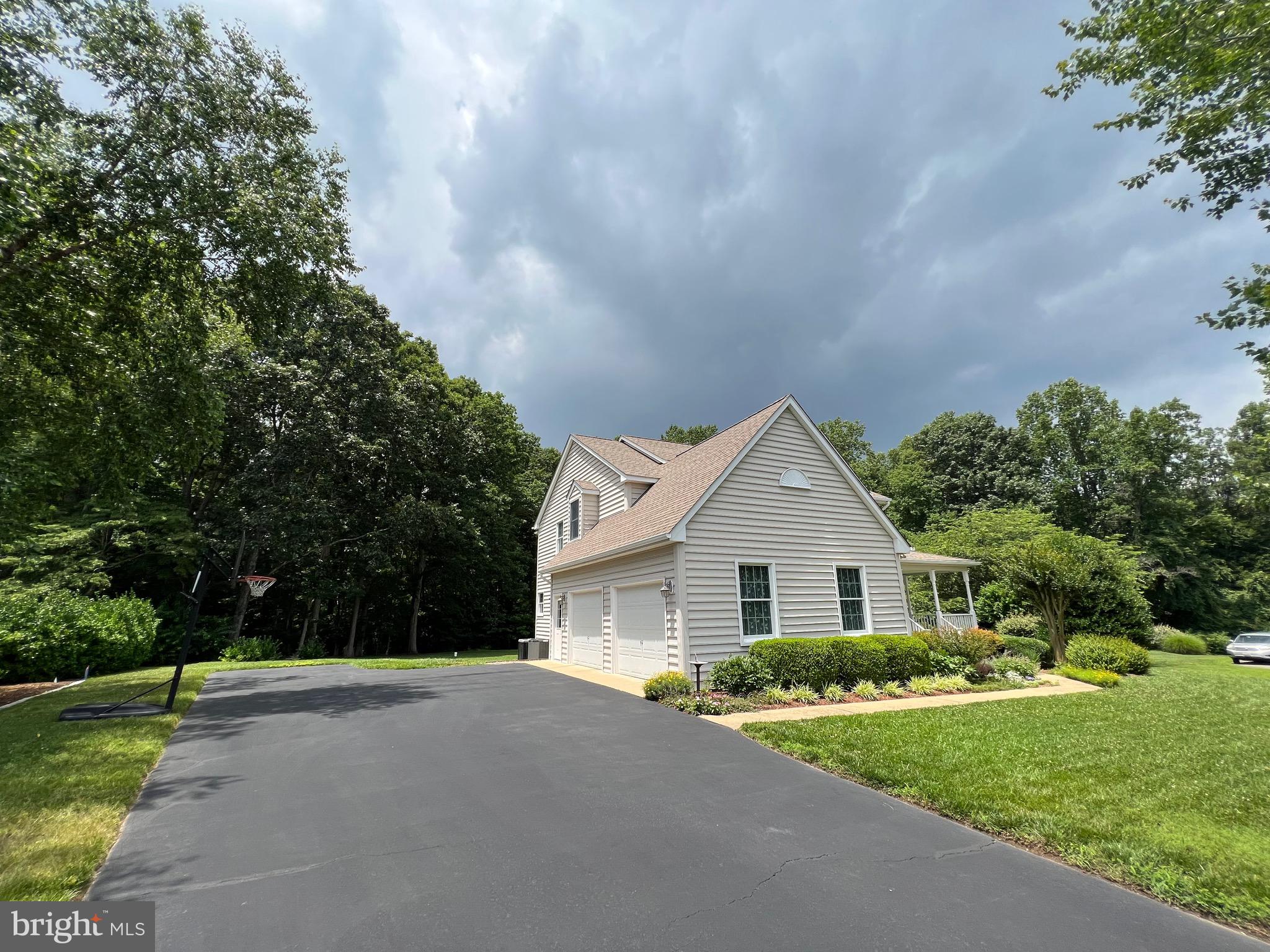 WILLOWBROOK - Residential