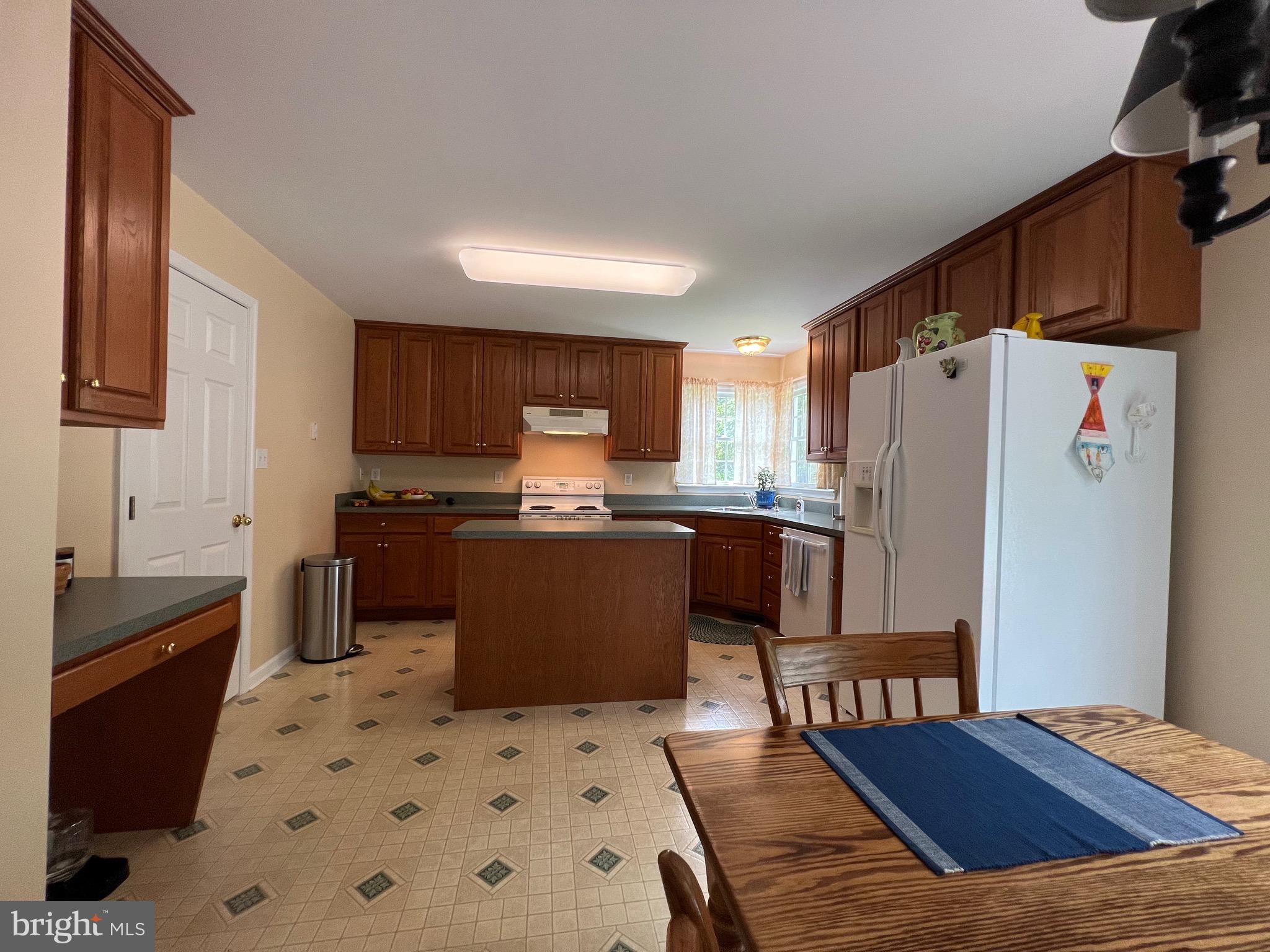 WILLOWBROOK - Residential