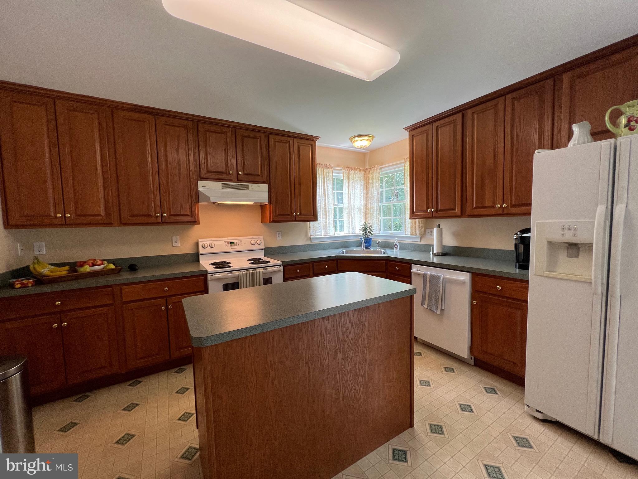 WILLOWBROOK - Residential