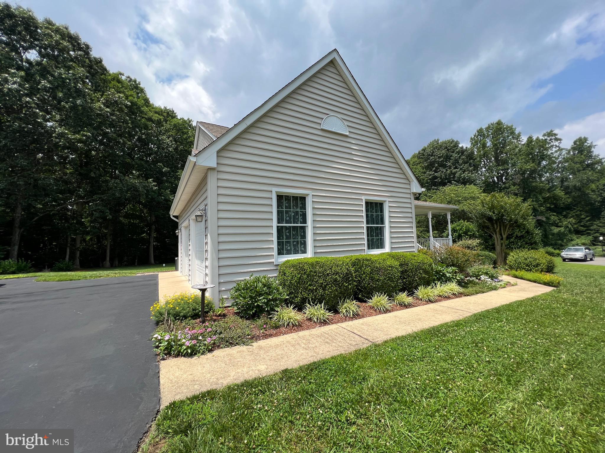 WILLOWBROOK - Residential