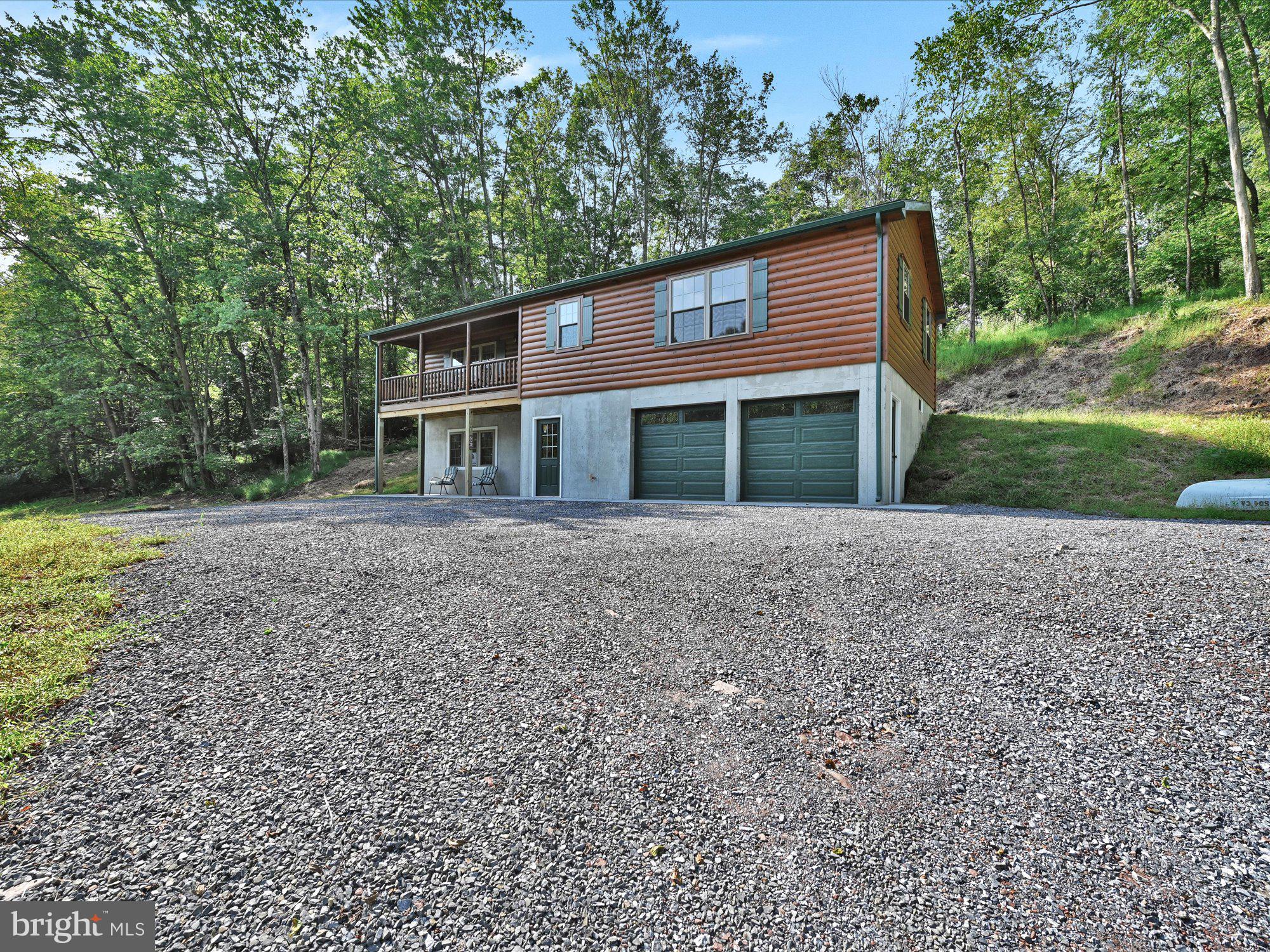 LAKE WYNONAH - Residential