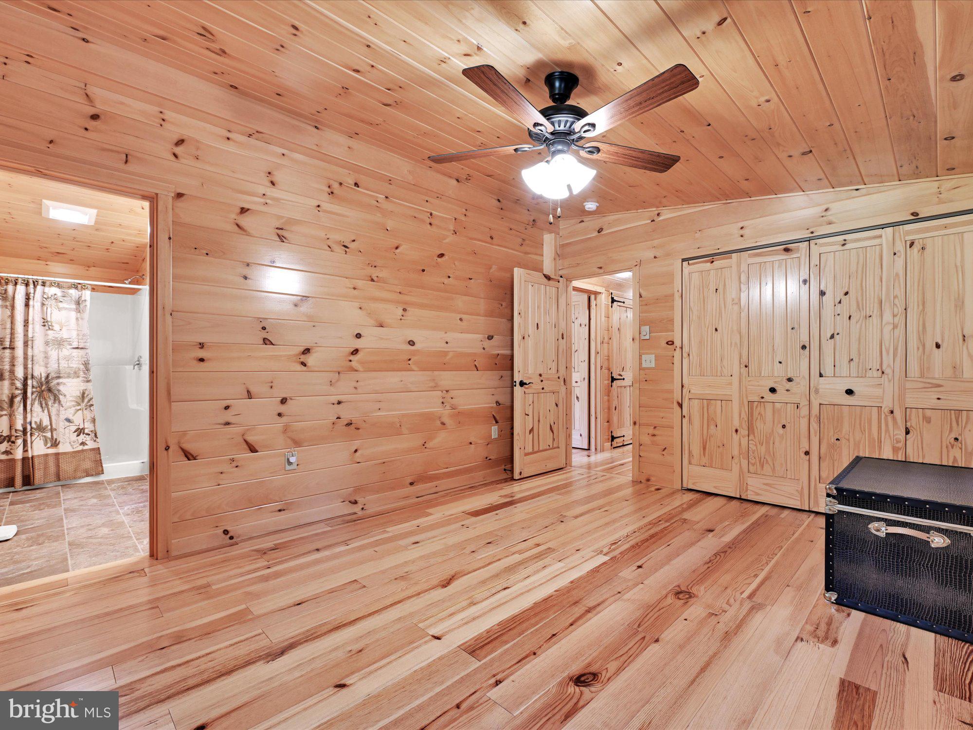 LAKE WYNONAH - Residential
