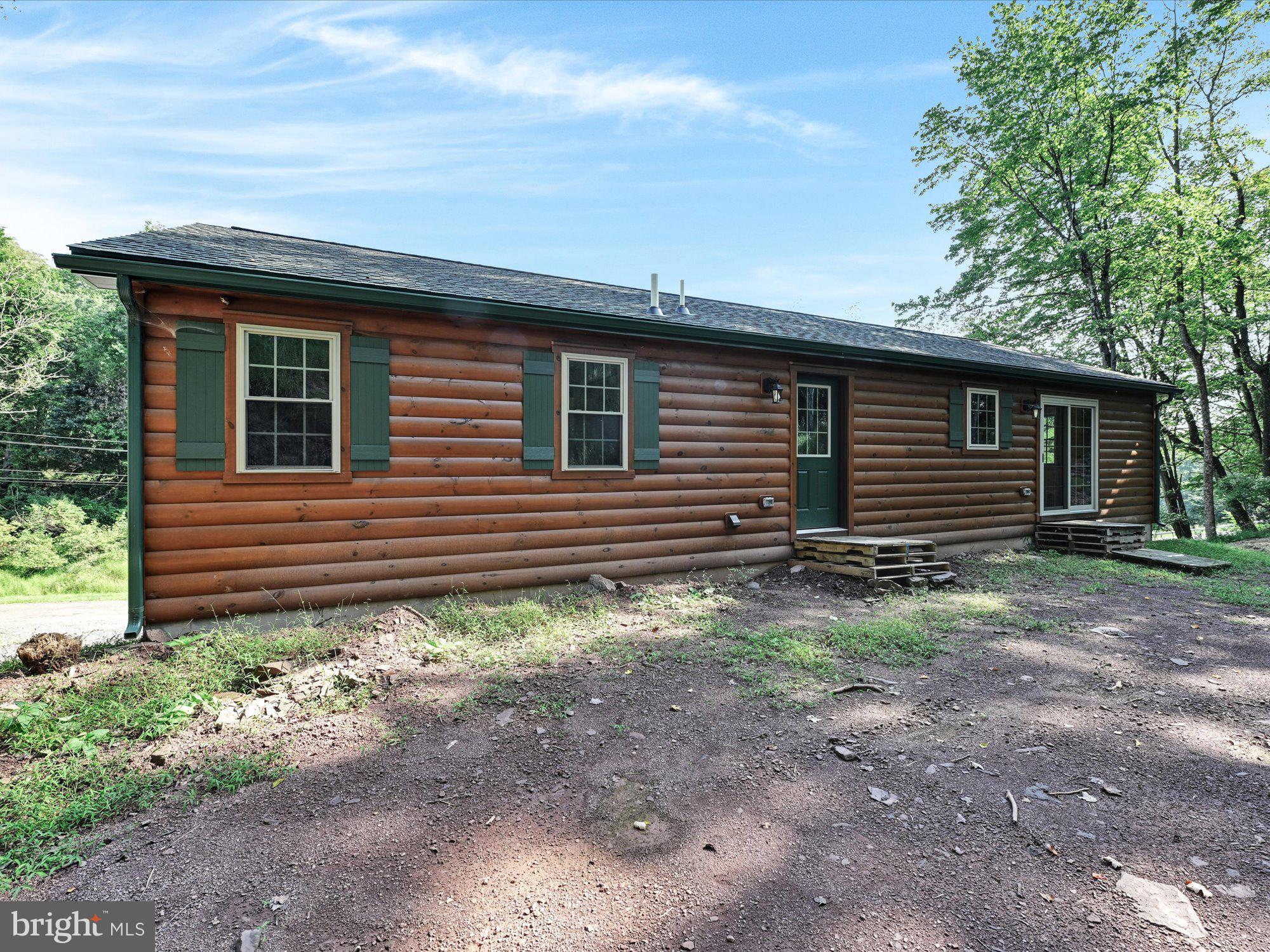 LAKE WYNONAH - Residential