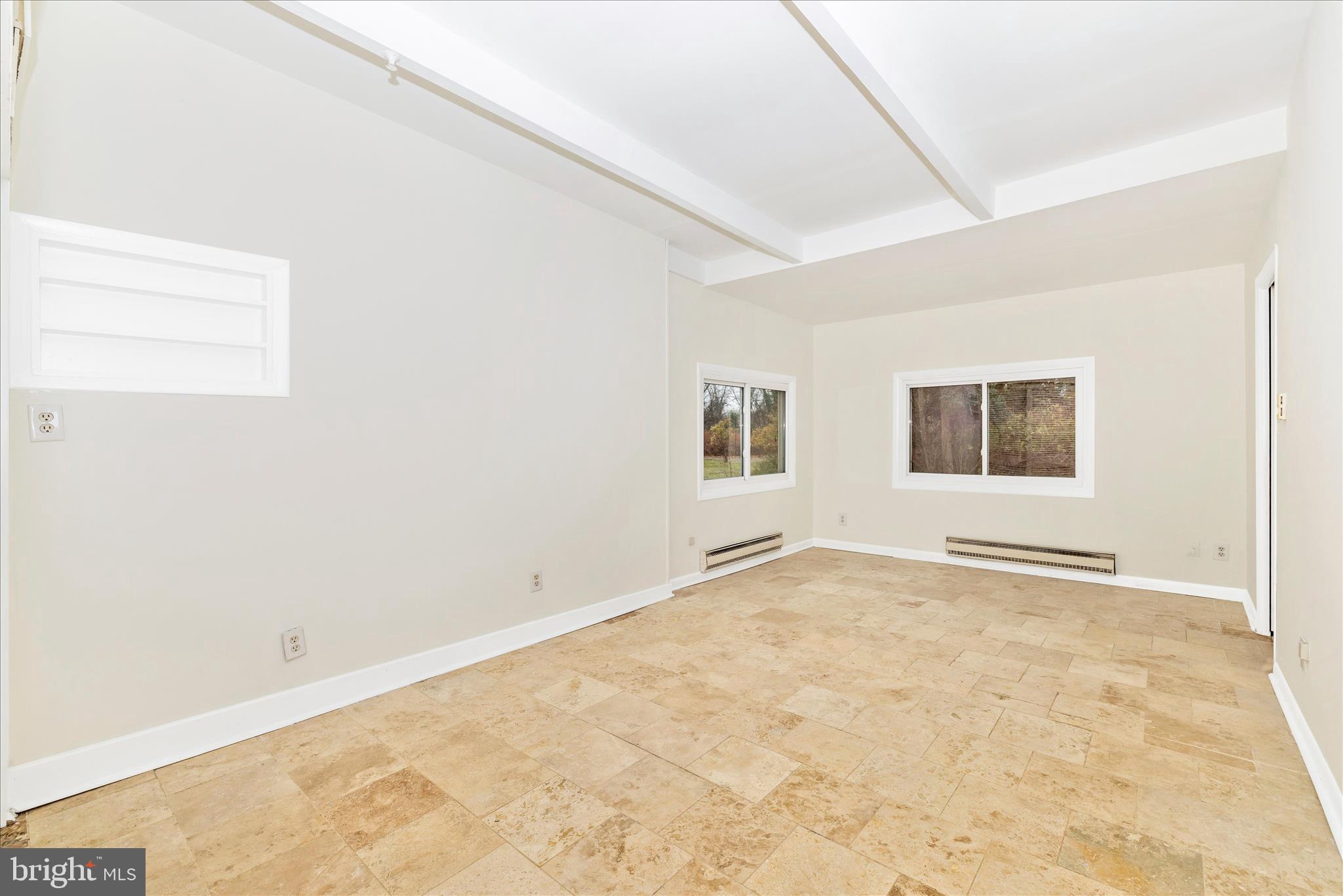 FOUNTAIN HEAD - Residential