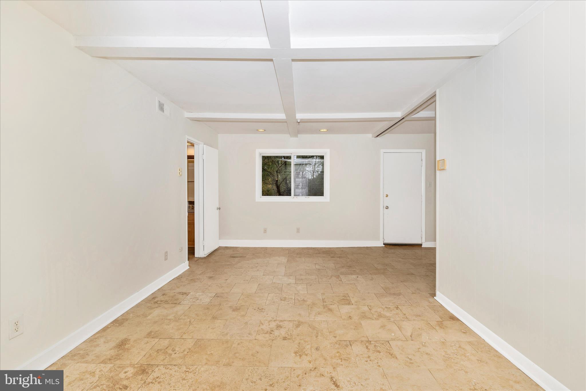 FOUNTAIN HEAD - Residential