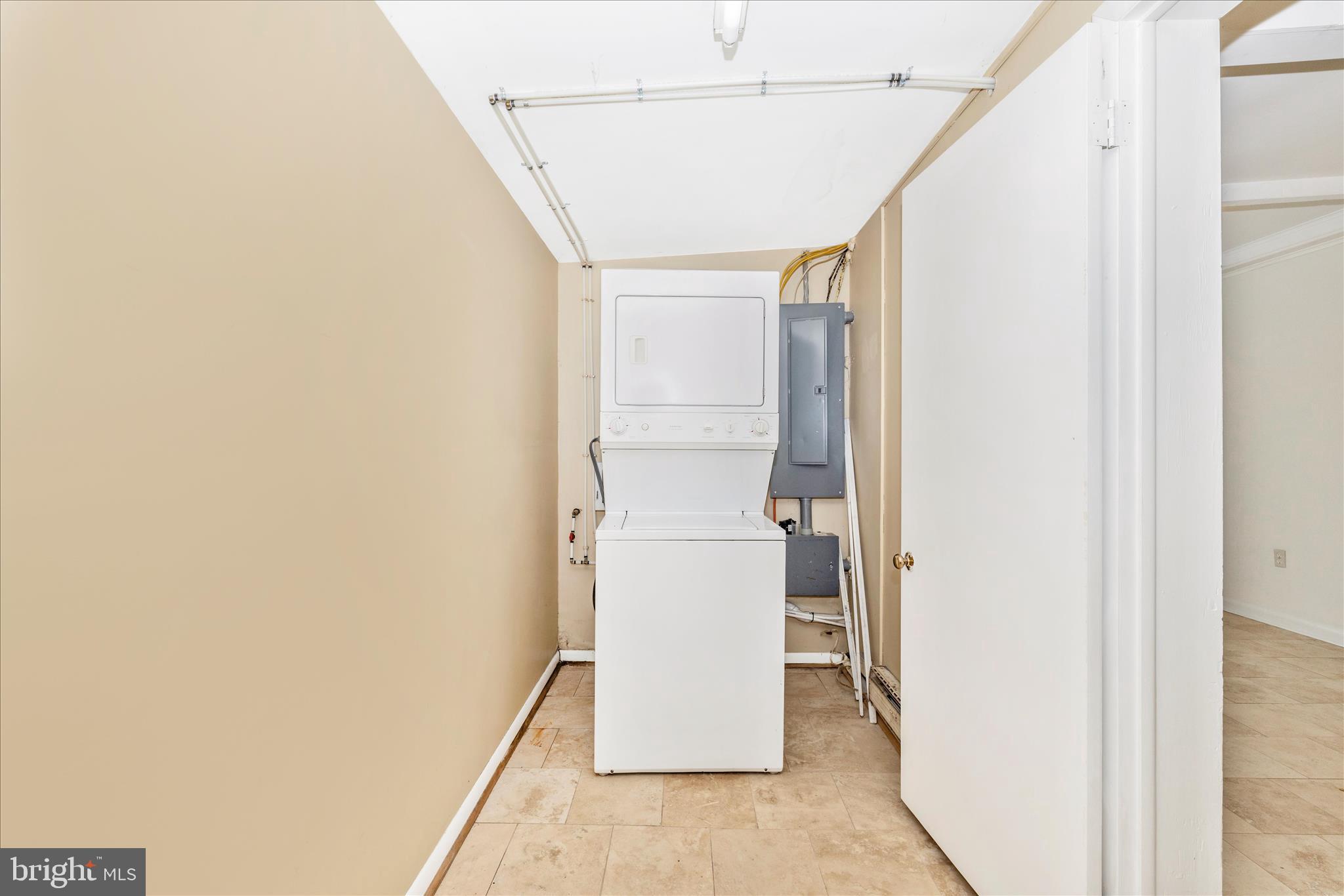 FOUNTAIN HEAD - Residential