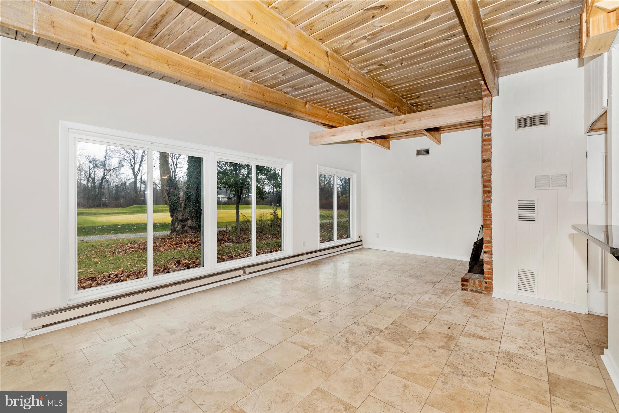 FOUNTAIN HEAD - Residential