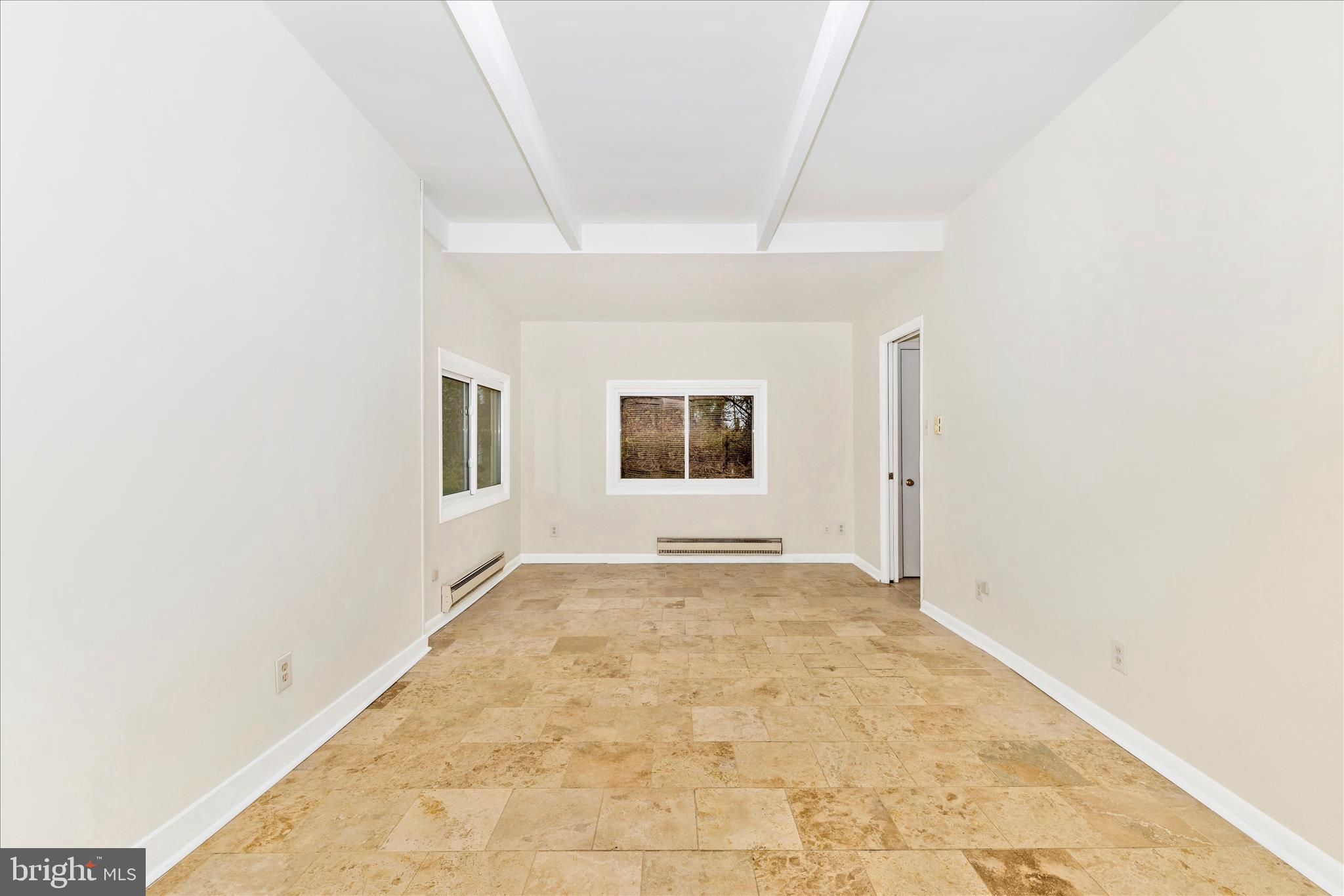 FOUNTAIN HEAD - Residential