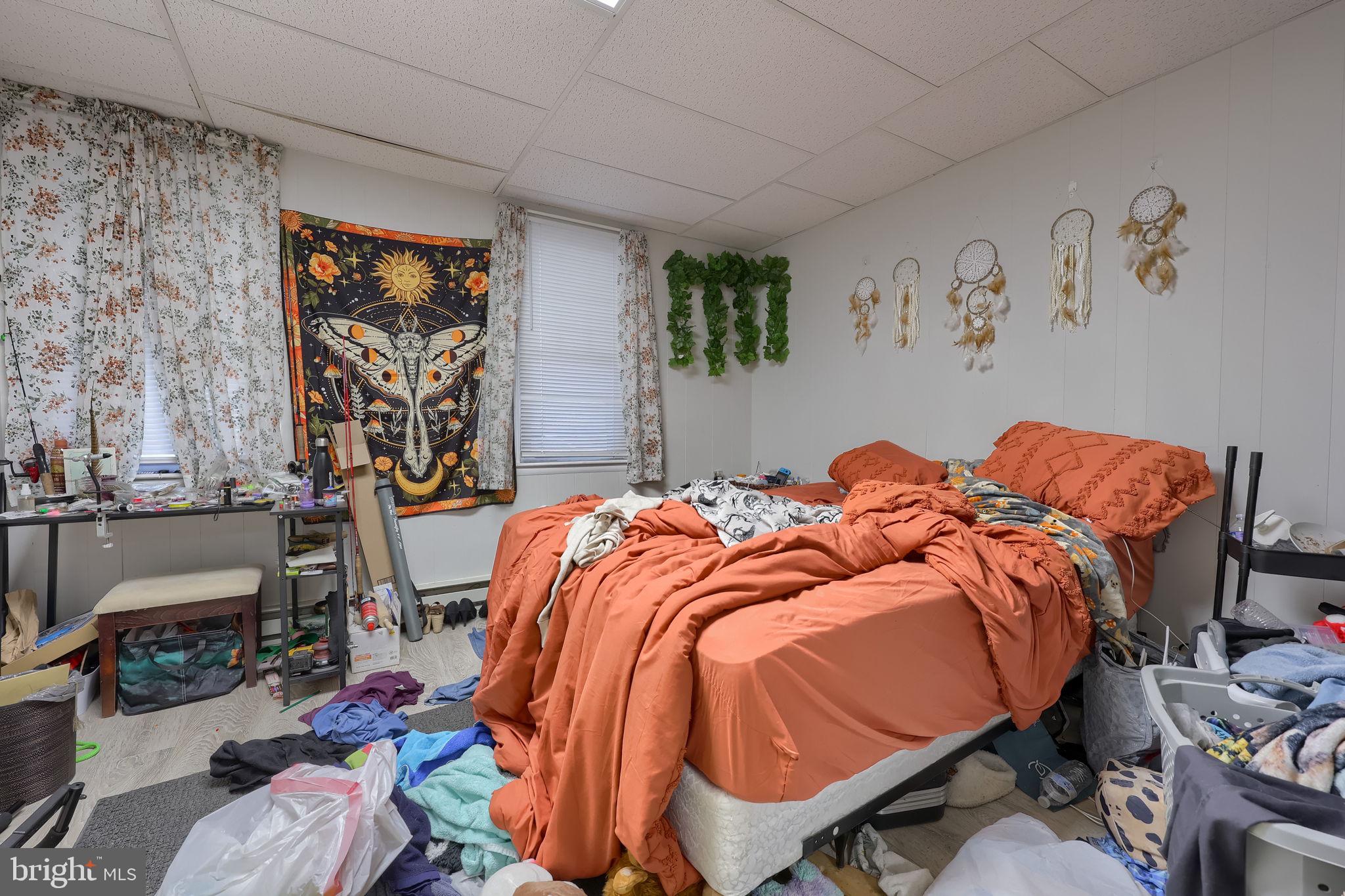 454 E WEIDMAN STREET